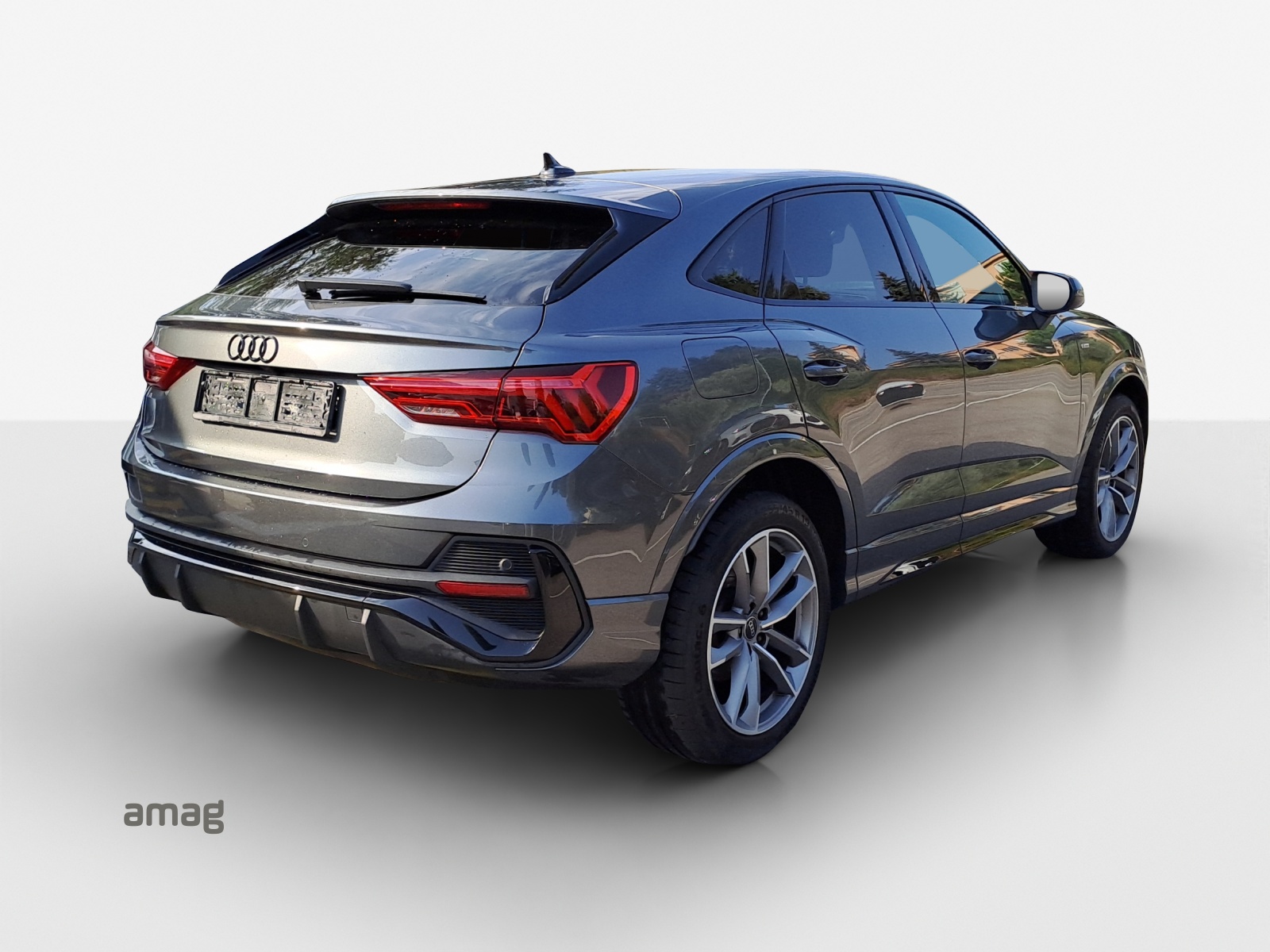 AUDI Q3 Sportback 35 TFSI S line Attraction S-tronic-image-4