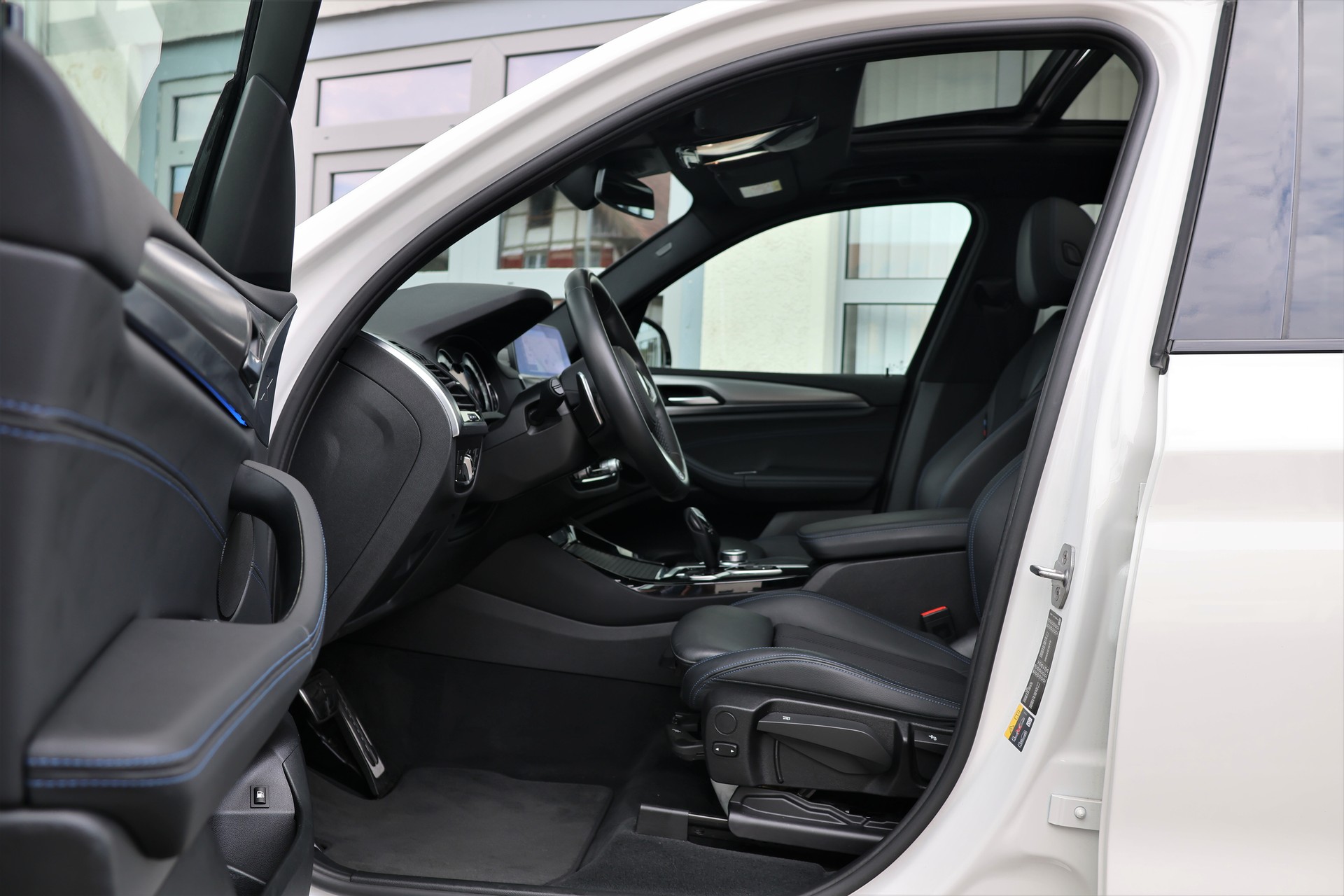 BMW X3 xDrive 30e M Sport (CH)-image-8