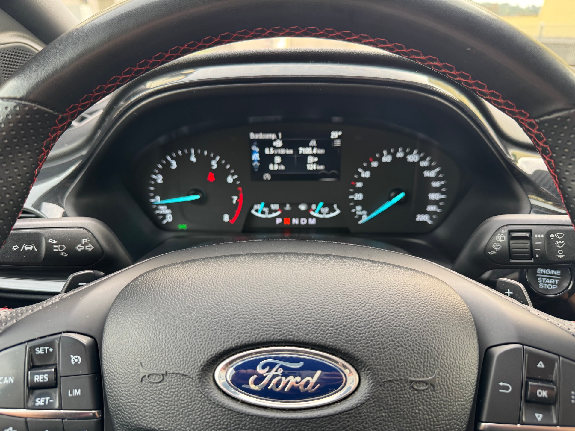 FORD Puma 1.0 EcoBoost ST-Line Design Automat-image-13