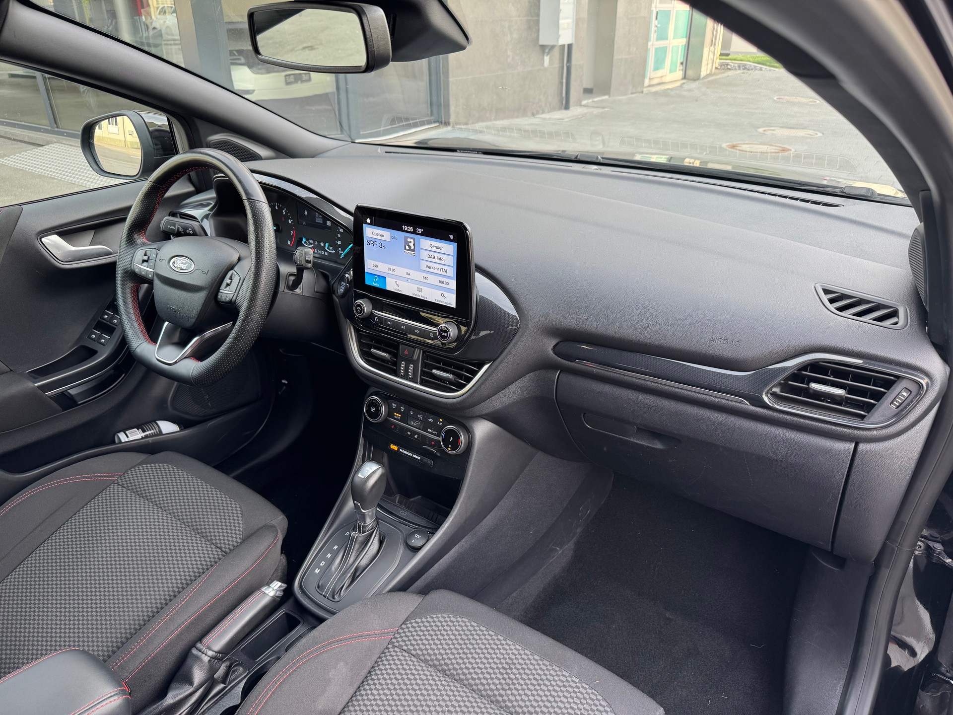 FORD Puma 1.0 EcoBoost ST-Line Design Automat-image-11