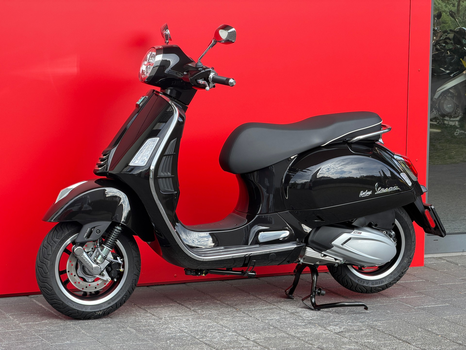 PIAGGIO Vespa GTS 125 Super RST Euro 5+ MY26-image-9
