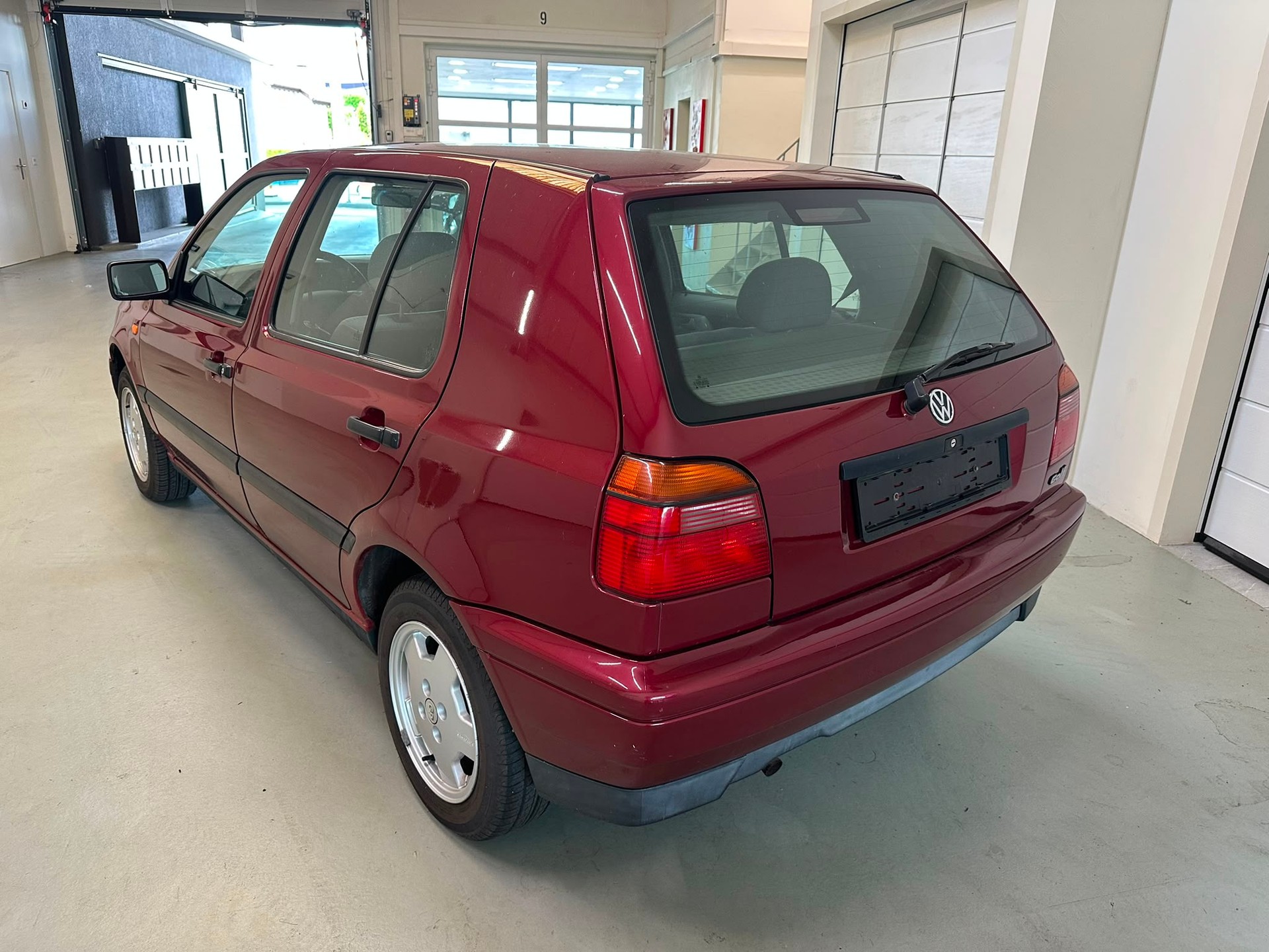VW Golf 1600 Swiss Line ABS / FRISCH AB MFK-image-5