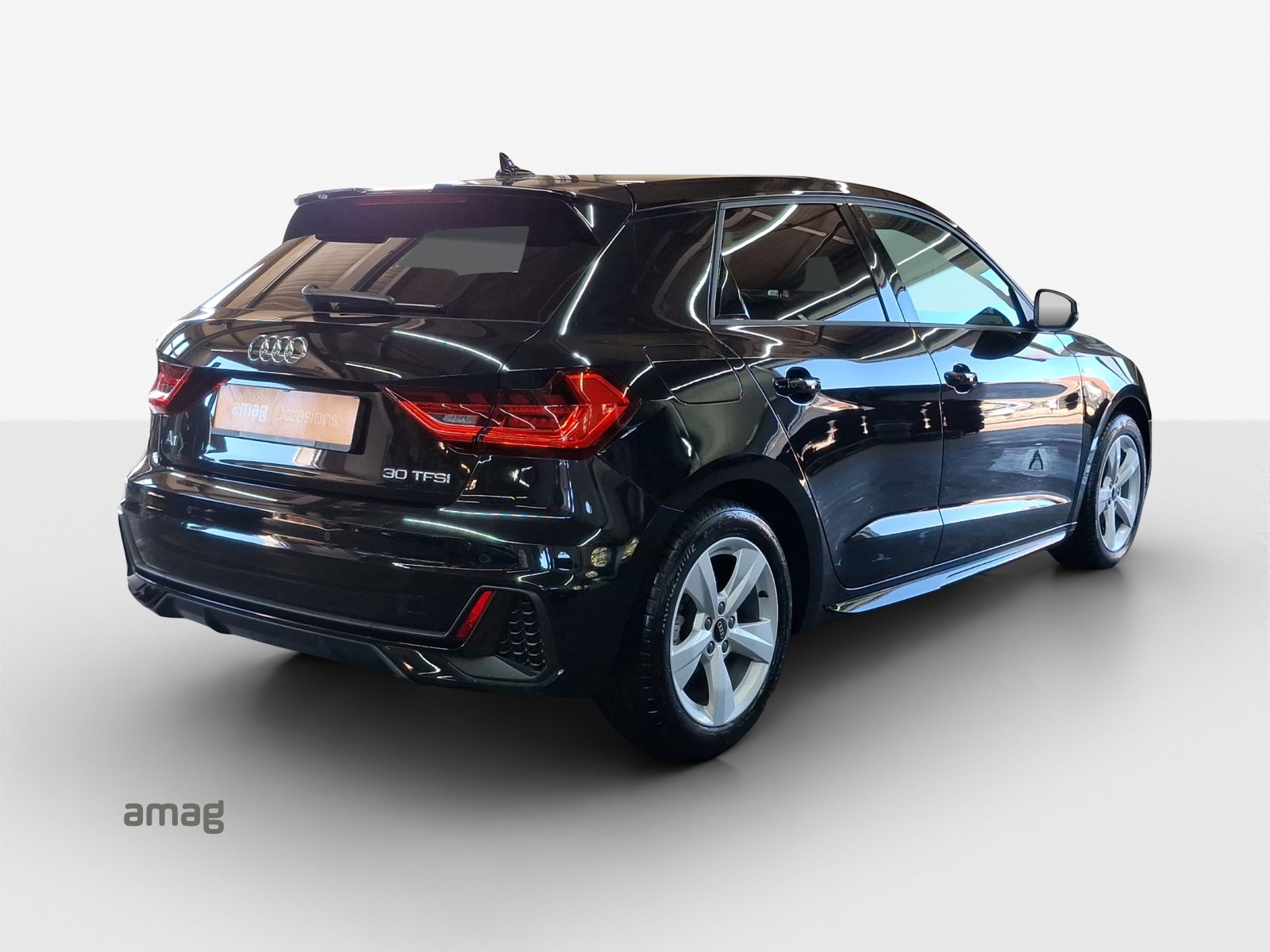 AUDI A1 Sportback 30 TFSI S Line Attraction S-tronic-image-4