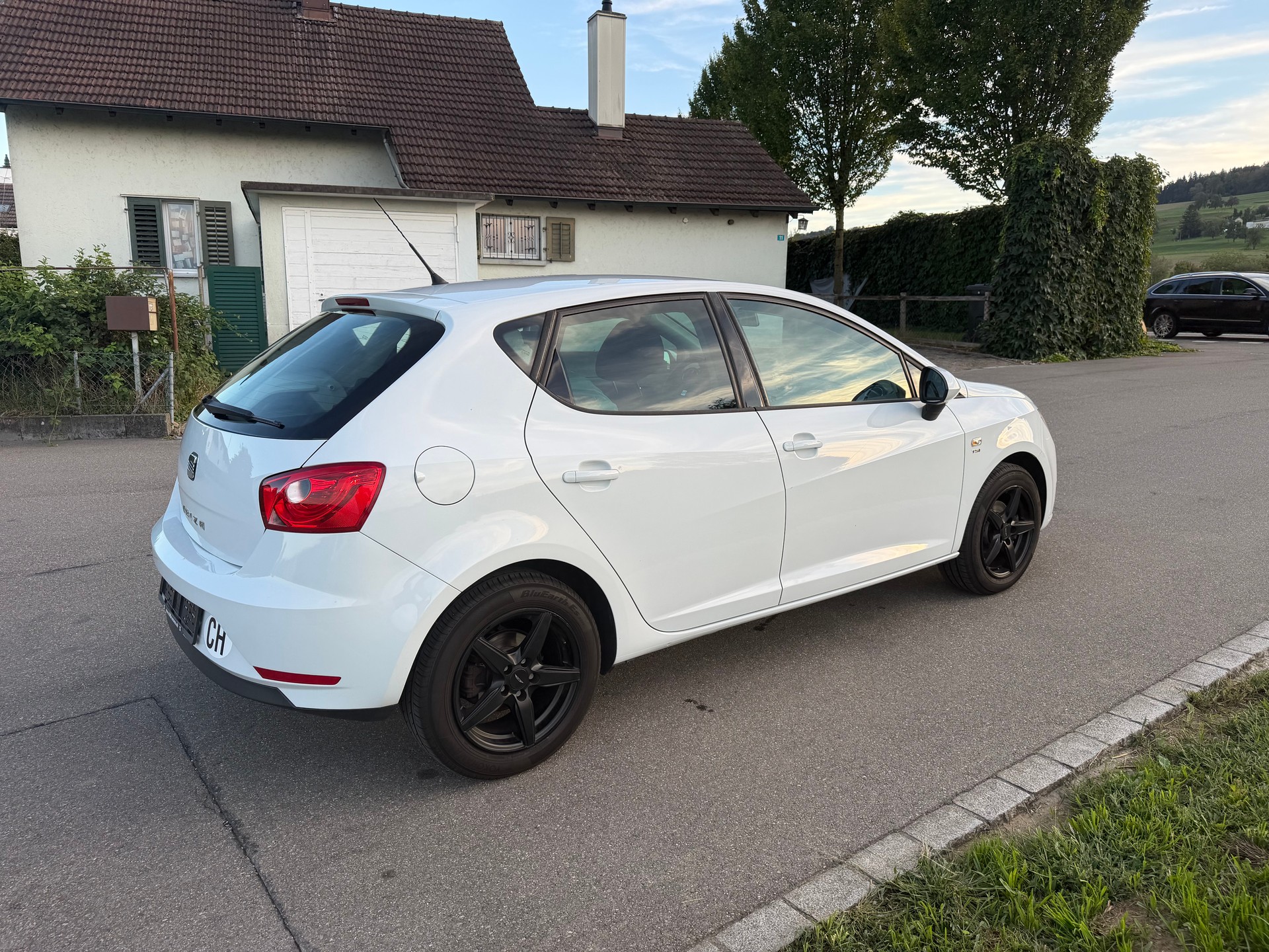 SEAT-showroom-element-1