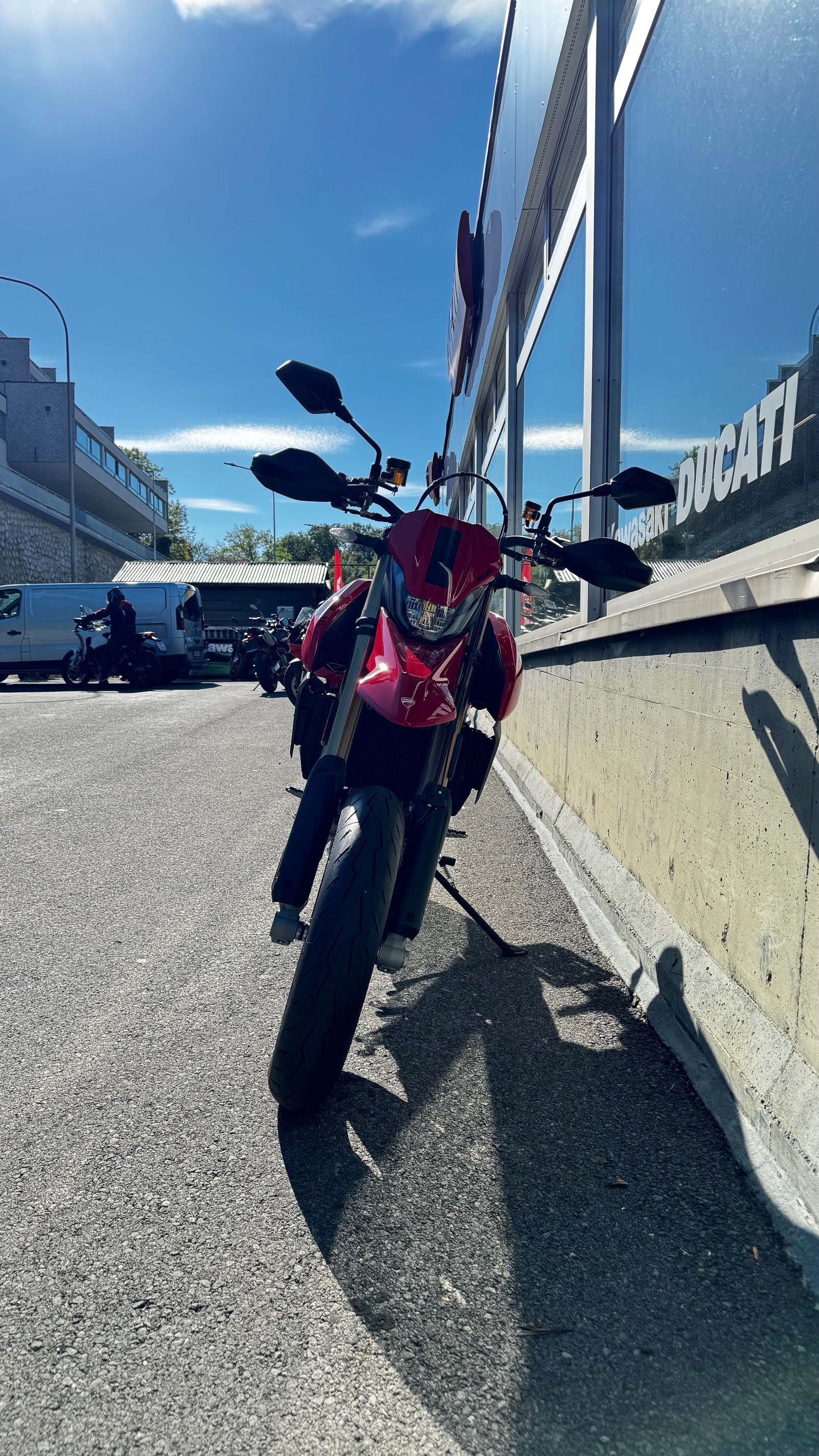 DUCATI Hypermotard 698 Mono-image-2