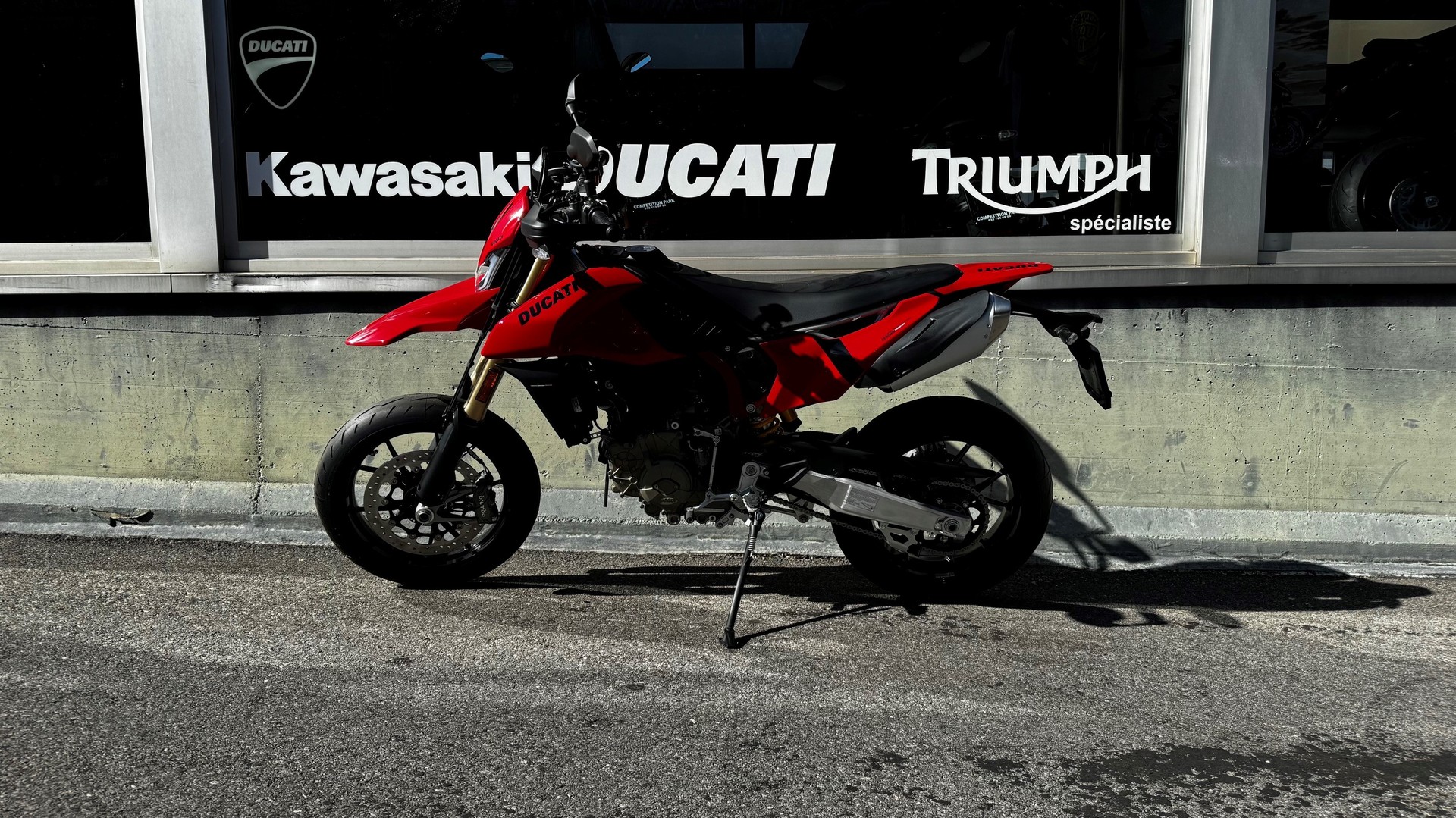 DUCATI Hypermotard 698 Mono-image-1