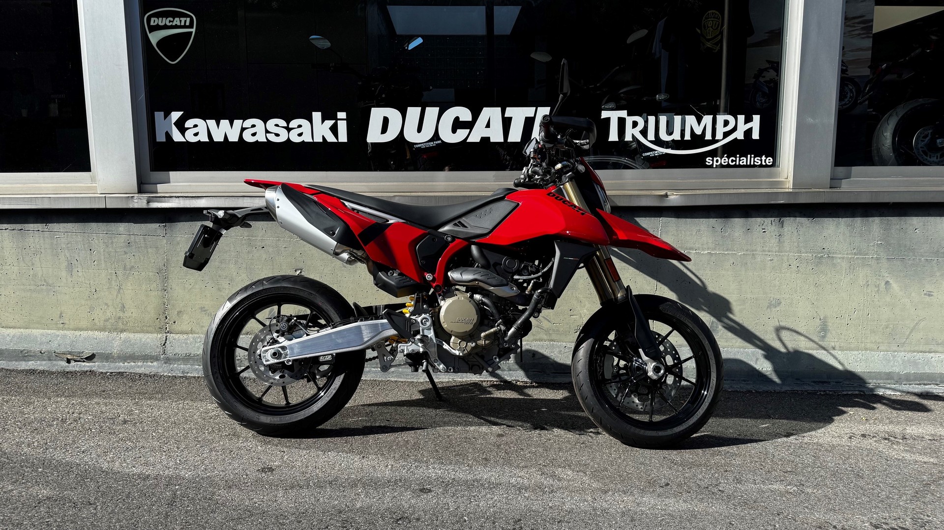 DUCATI Hypermotard 698 Mono-image-0