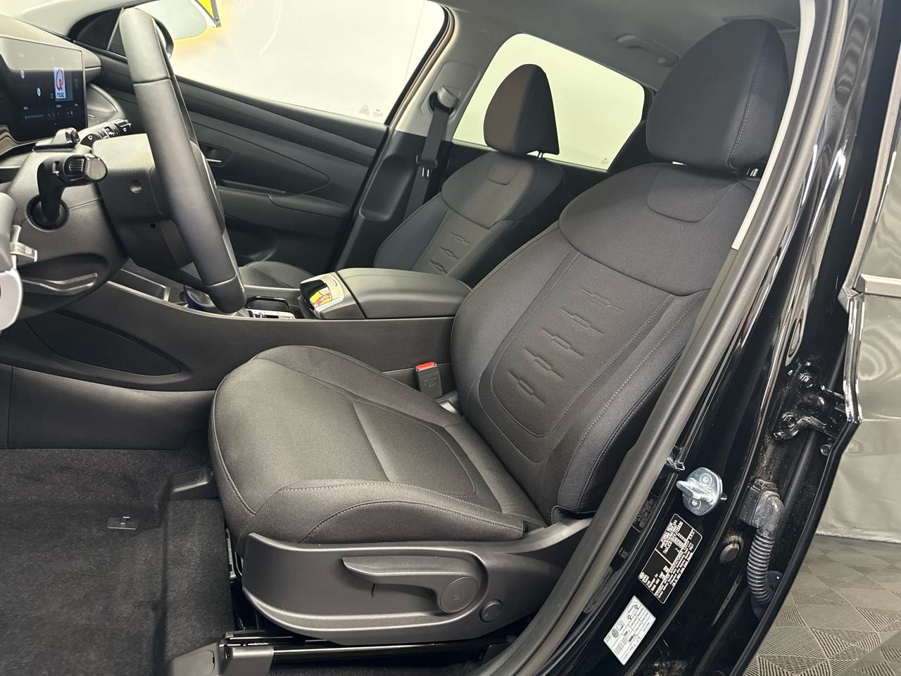 HYUNDAI Tucson 1.6 TGDI DCT Style-showroom-element-3