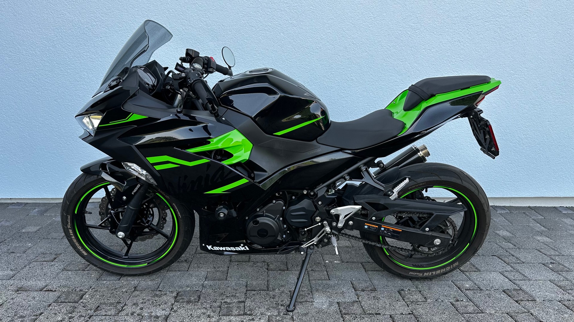KAWASAKI Ninja 400 ABS-image-2