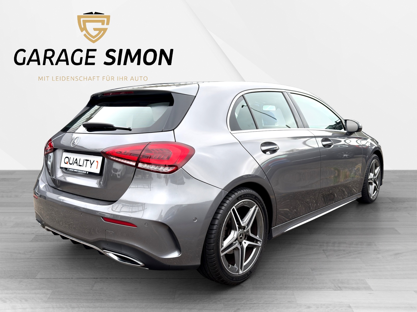 MERCEDES-BENZ A 180 AMG Line 7G-DCT *** DISTANZREGLER***-showroom-element-3