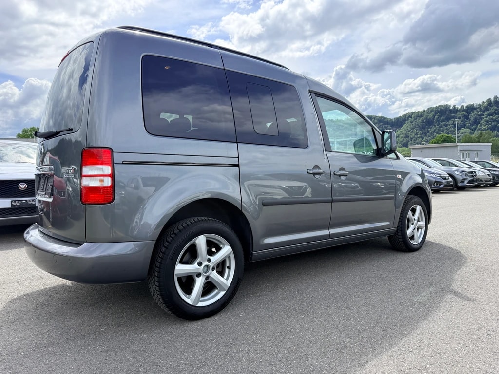 VW Caddy 1.6 TDI Blue Motion Technology Highline-image-5