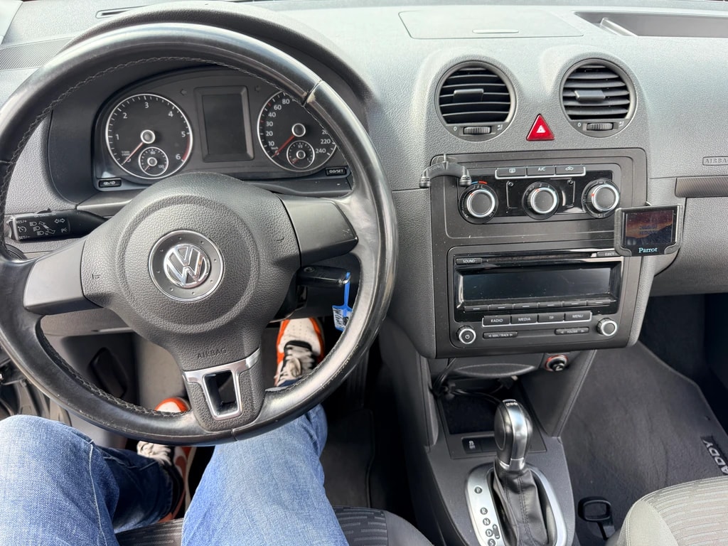 VW Caddy 1.6 TDI Blue Motion Technology Highline-image-12