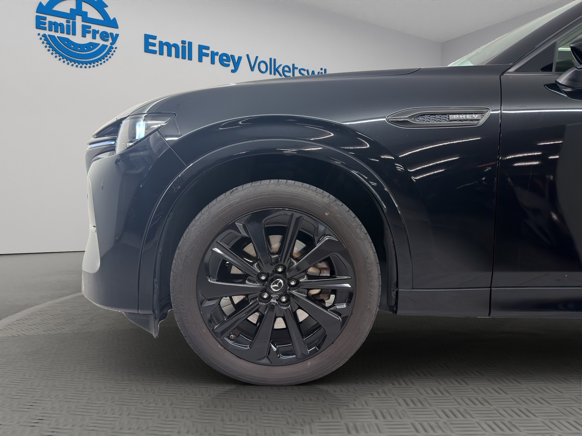 MAZDA CX-60 2.5 PHEV Homura-showroom-element-3