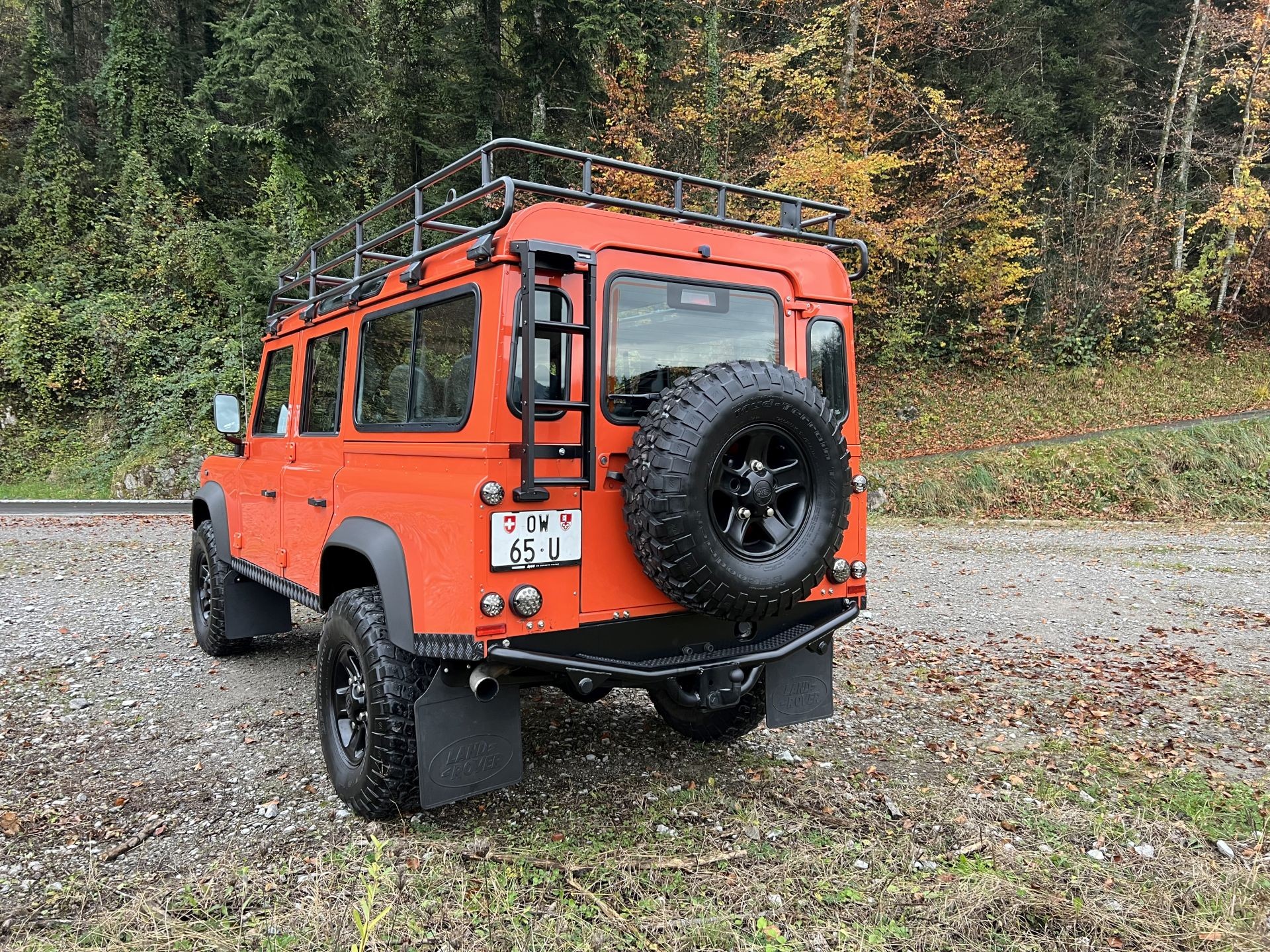 LAND ROVER Defender 110 SW 2.5 Td5 G4 Avus Performance-image-7