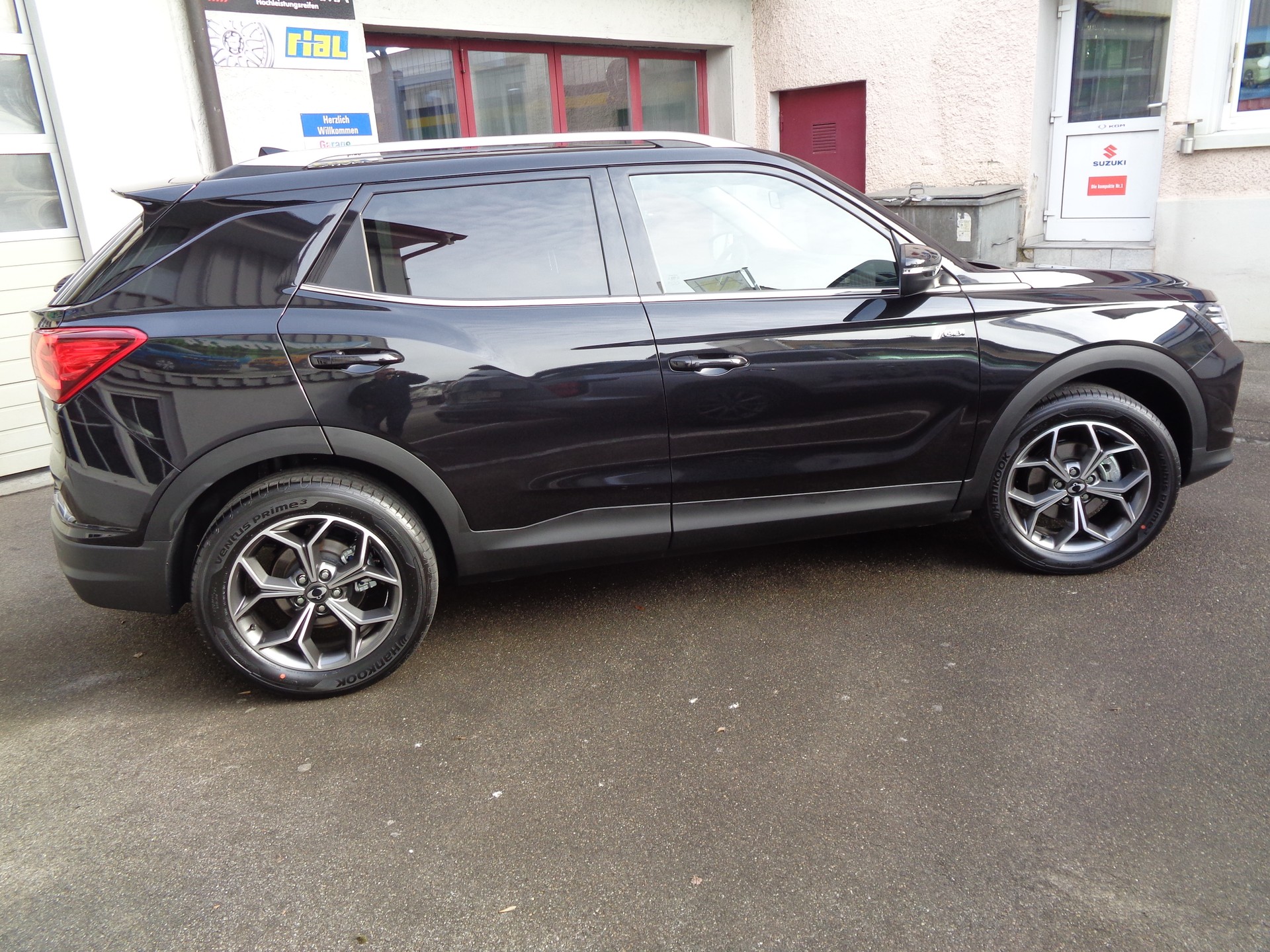 KGM-SsangYong Korando 1.5 T GDI Titanium 4WD Automat-image-2