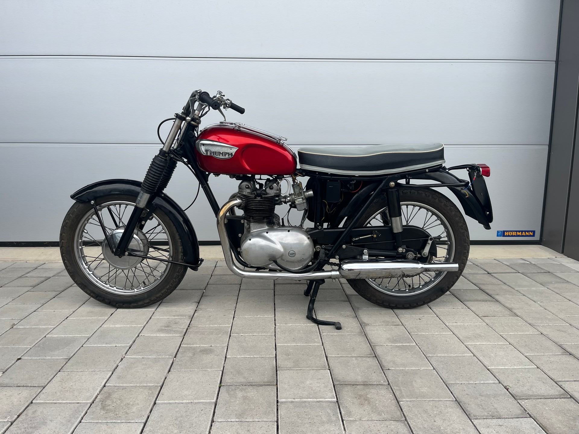 TRIUMPH Twenty One-image-8