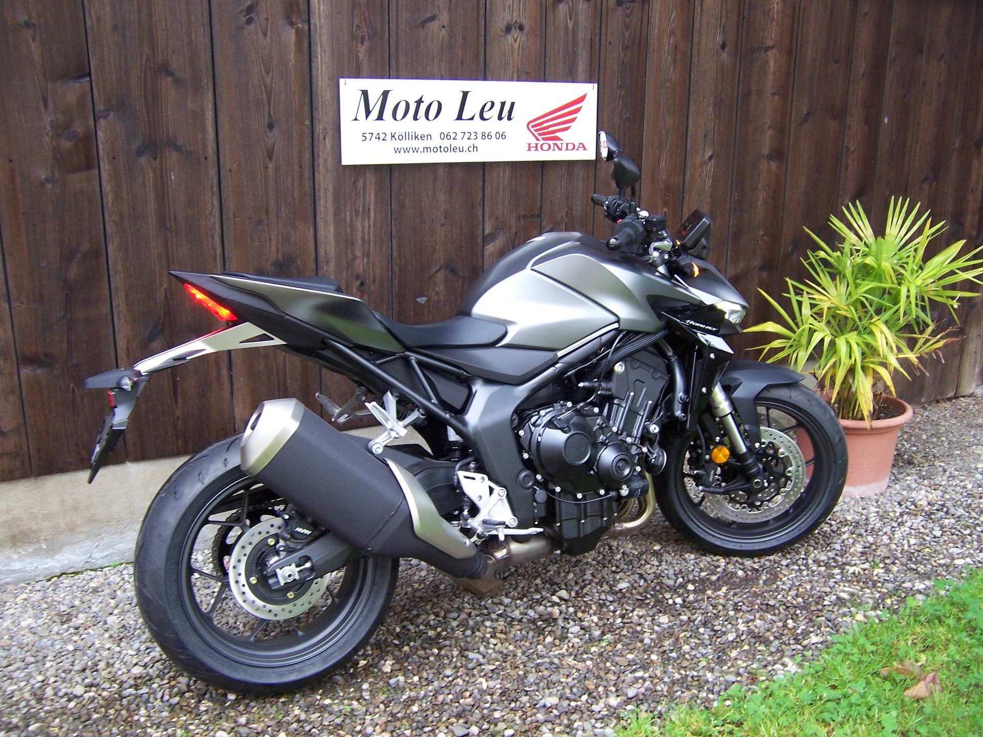 HONDA CB 1000 Hornet-image-10