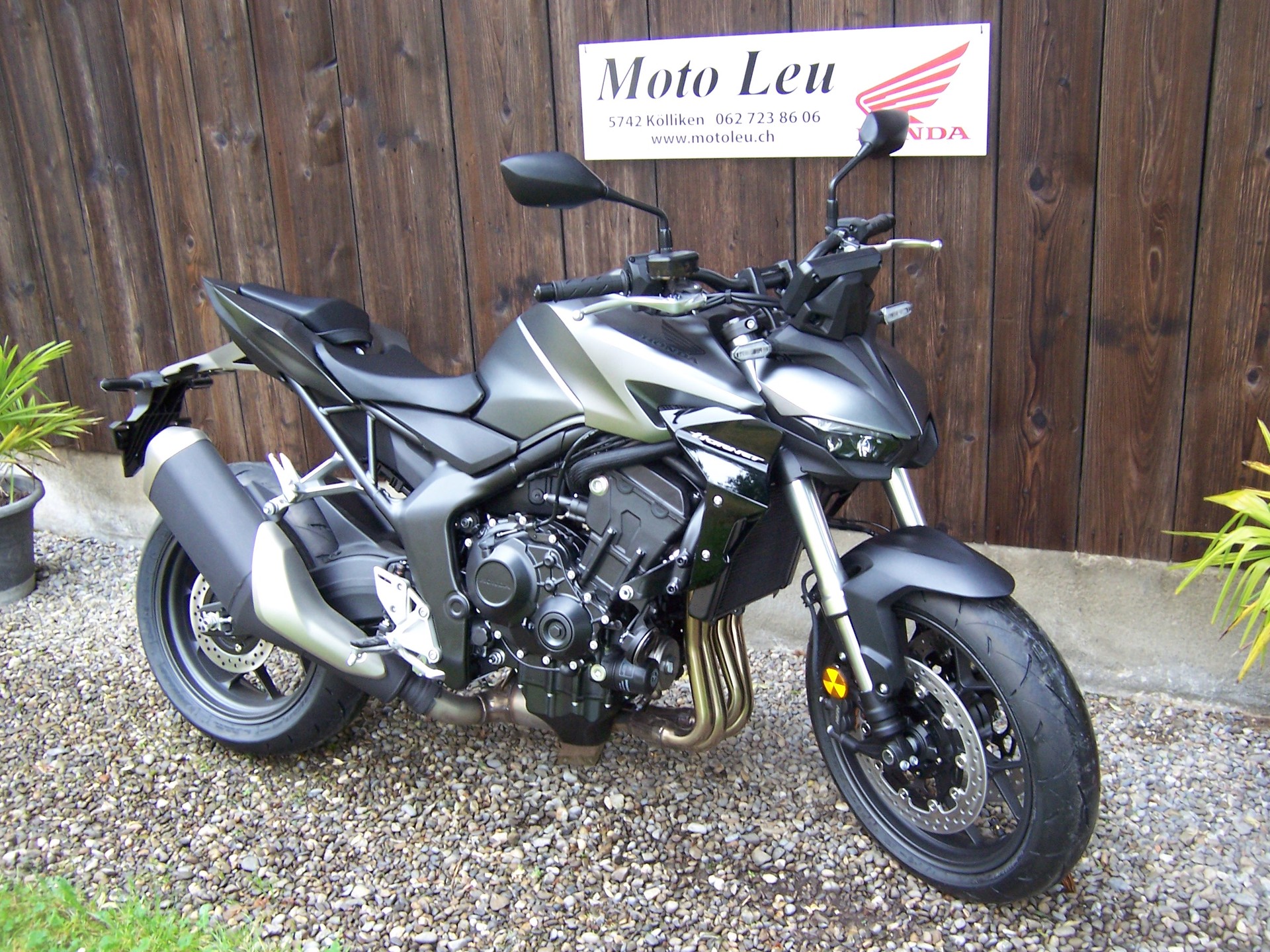 HONDA CB 1000 Hornet-image-2