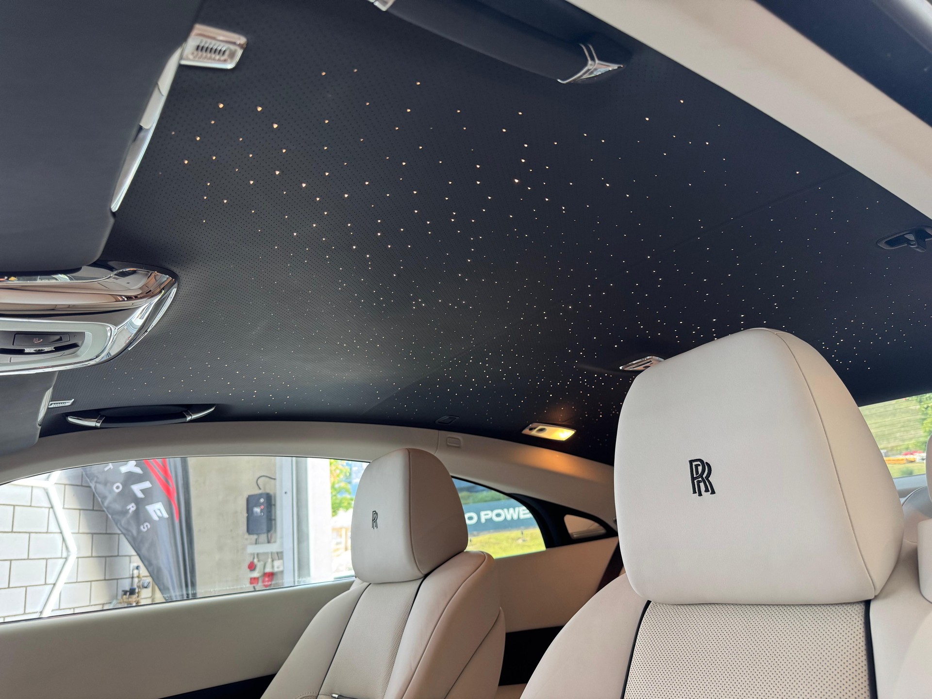 ROLLS-ROYCE Wraith 6.6 V12-image-7