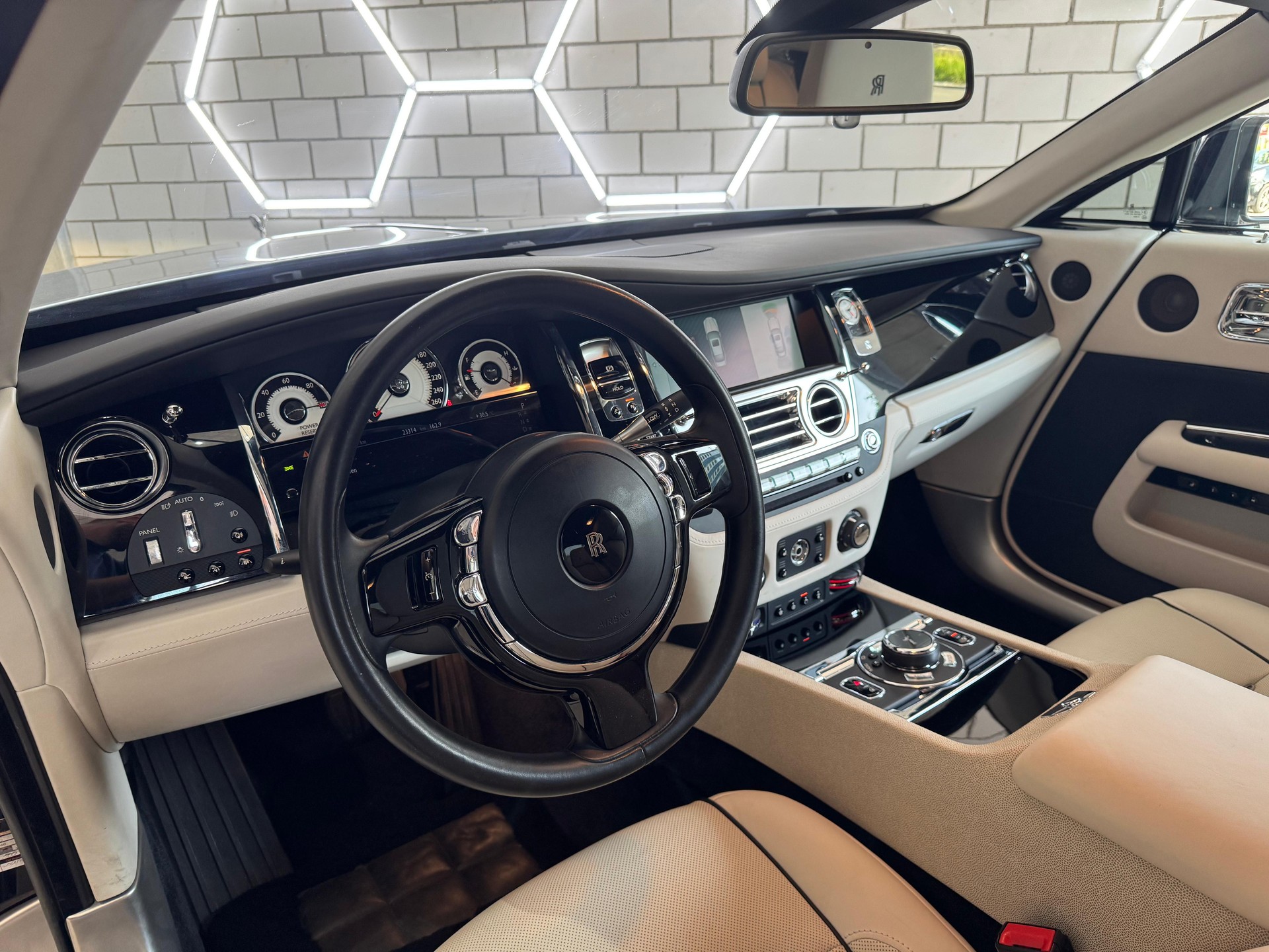 ROLLS-ROYCE Wraith 6.6 V12-image-5