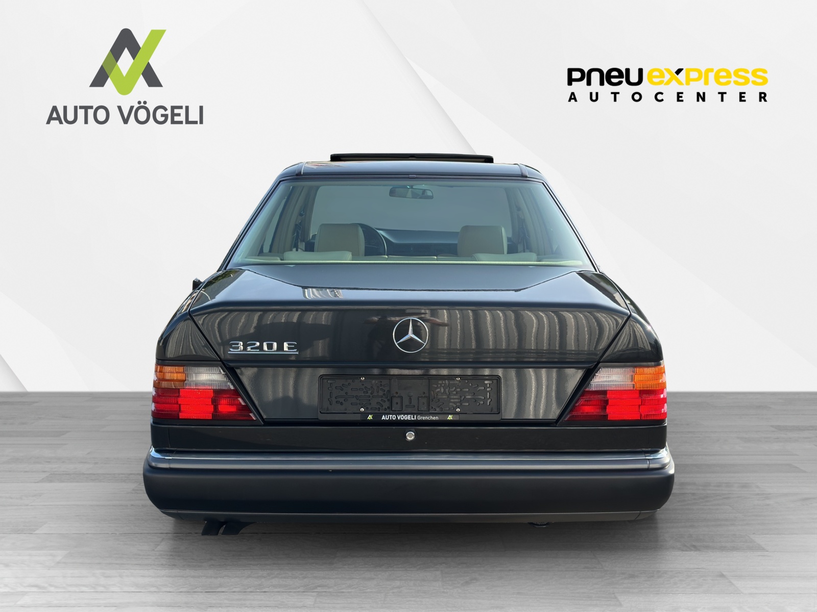 MERCEDES-BENZ 320 E-image-4