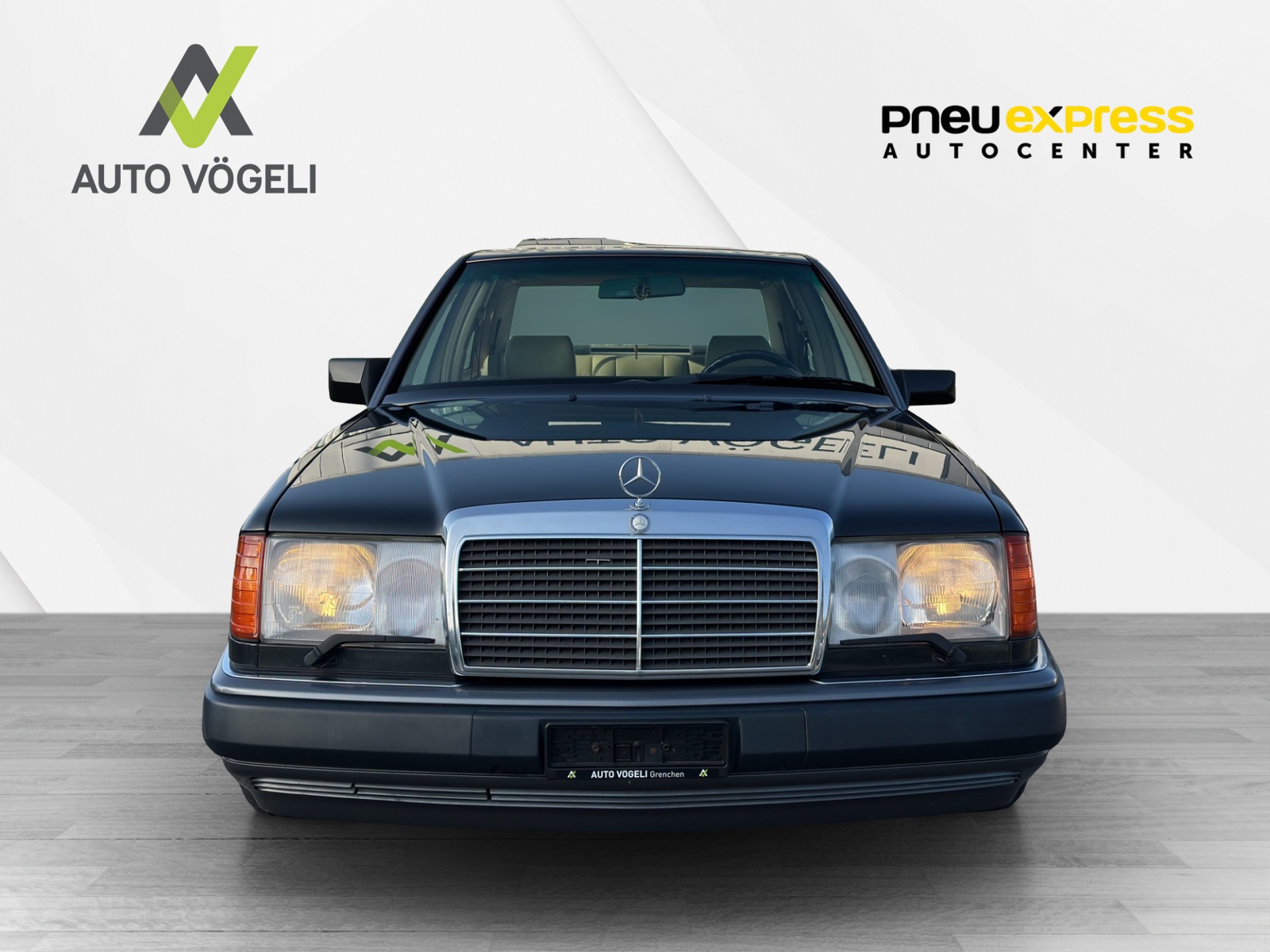 MERCEDES-BENZ 320 E
