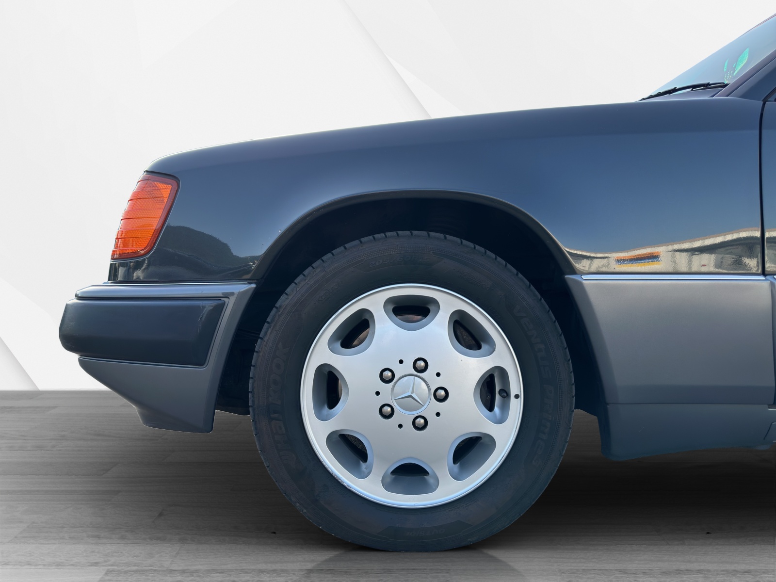MERCEDES-BENZ 320 E-image-15