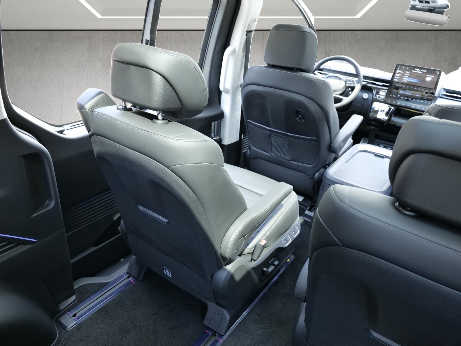 HYUNDAI Staria Premium 1.6 GDi HEV Vertex-image-18