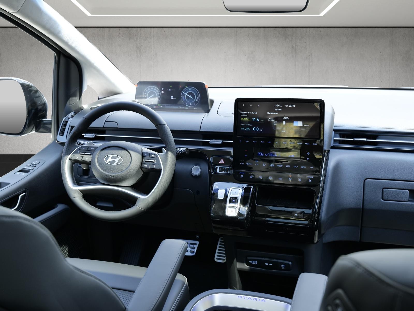 HYUNDAI Staria Premium 1.6 GDi HEV Vertex-image-14