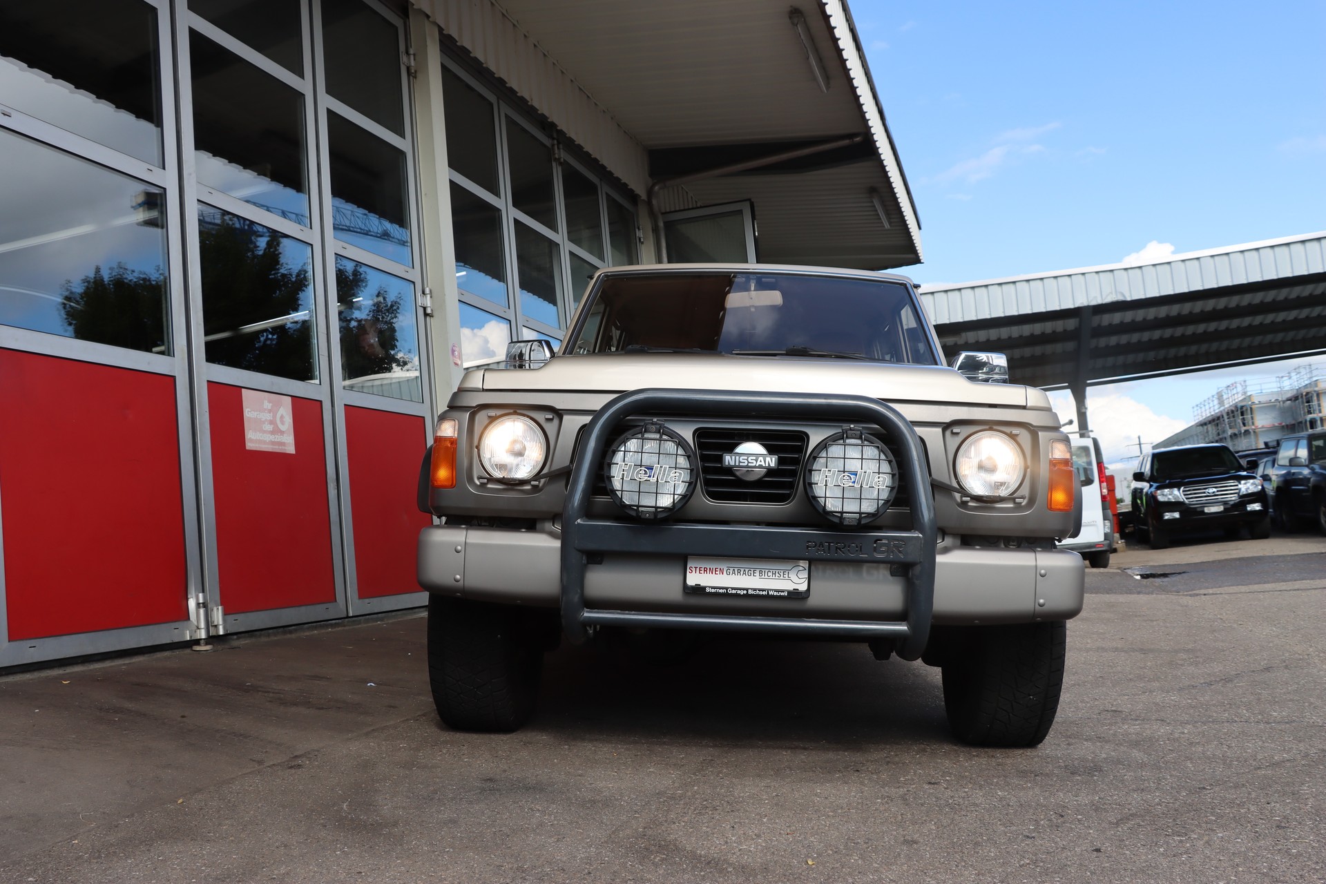 NISSAN Patrol GR 2.8 DL Wagon-showroom-element-2