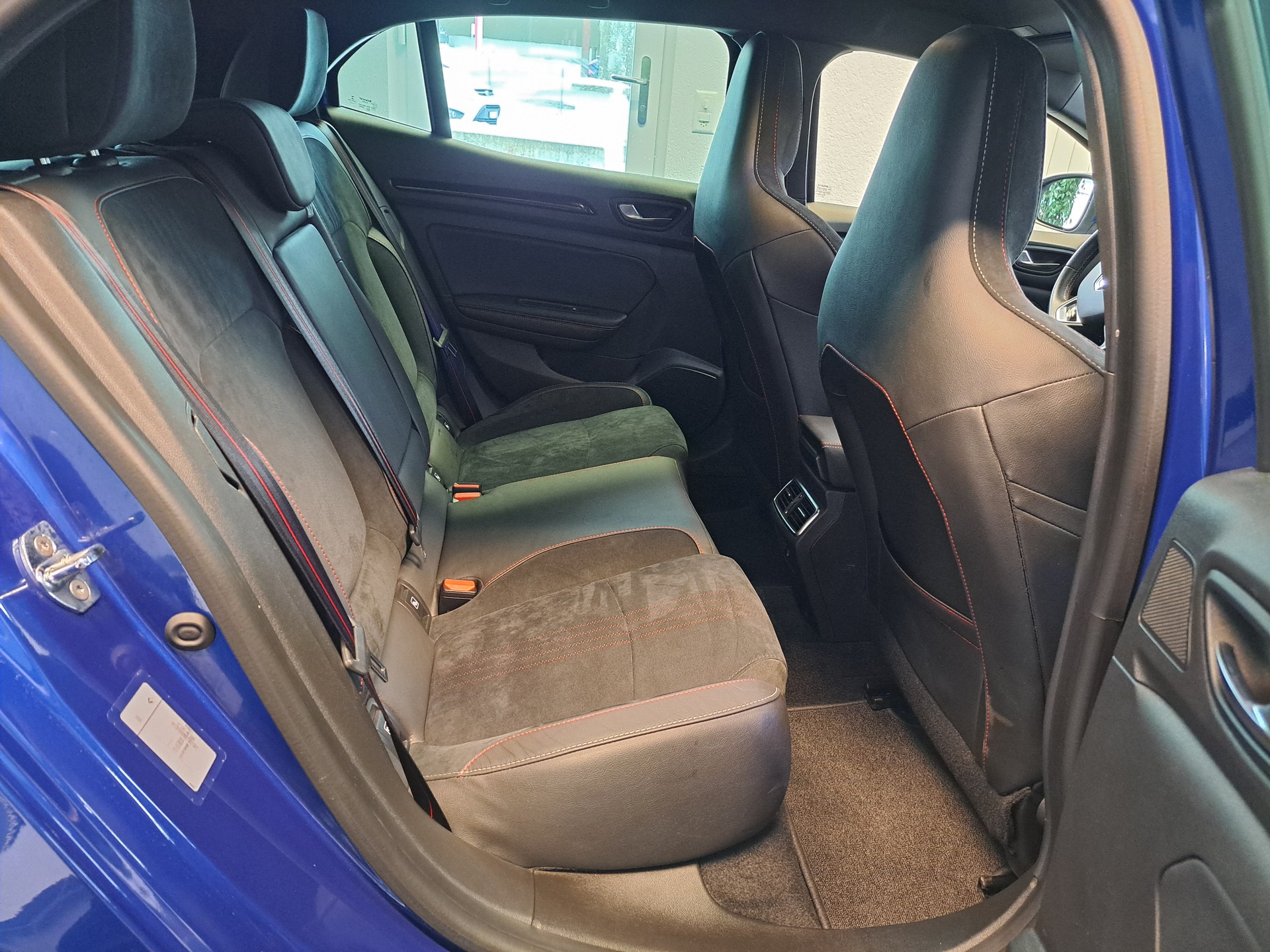 RENAULT Mégane Berline 1.3 16V R.S.Line EDC-image-11