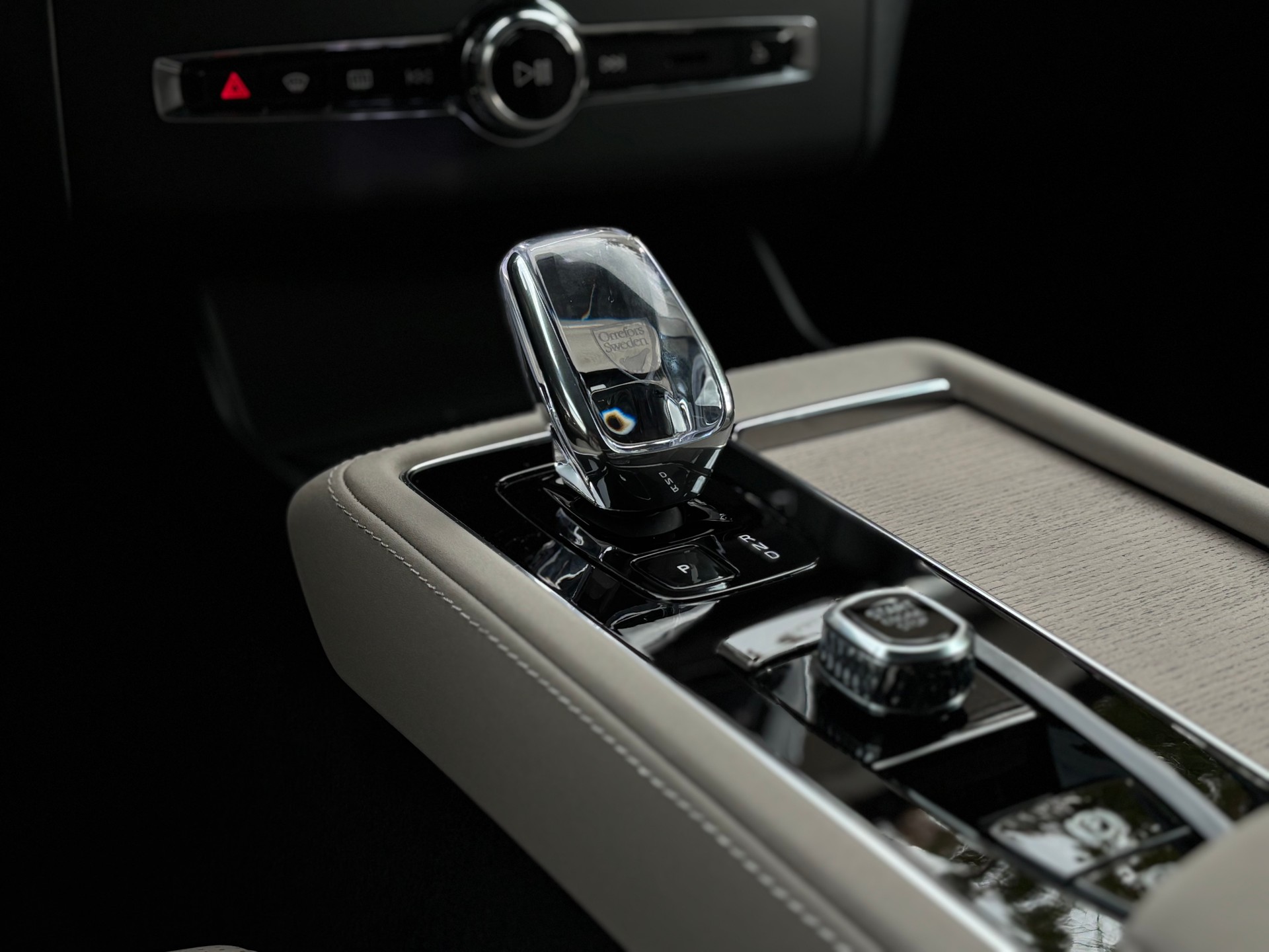 VOLVO XC90 2.0 T8 TE Ultra Dark eAWD-image-14