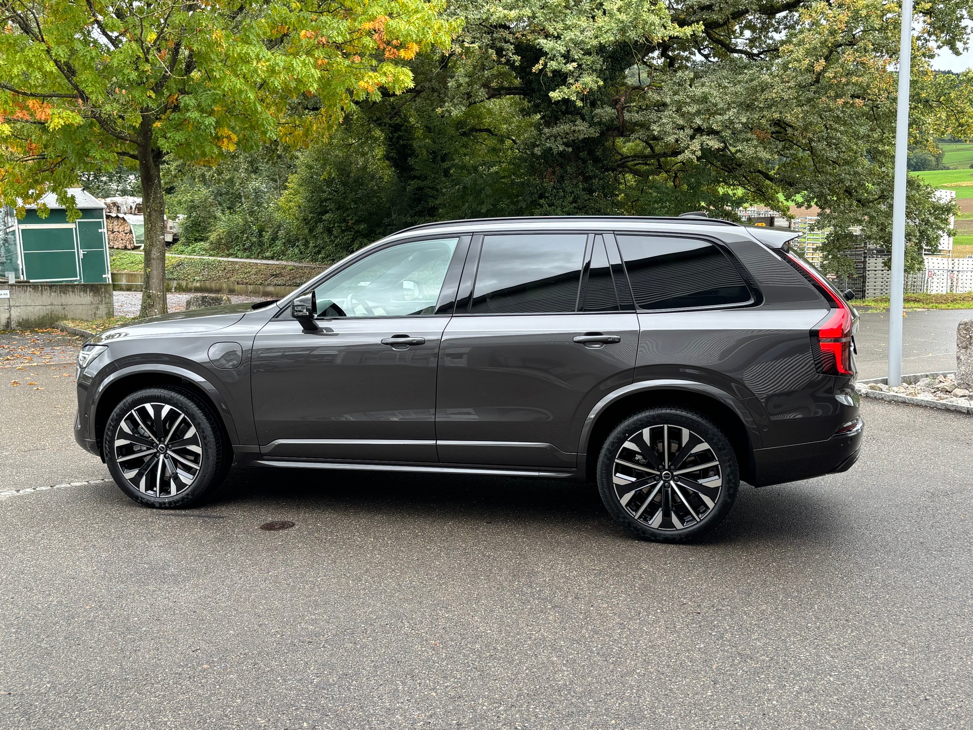 VOLVO XC90 2.0 T8 TE Ultra Dark eAWD-image-4