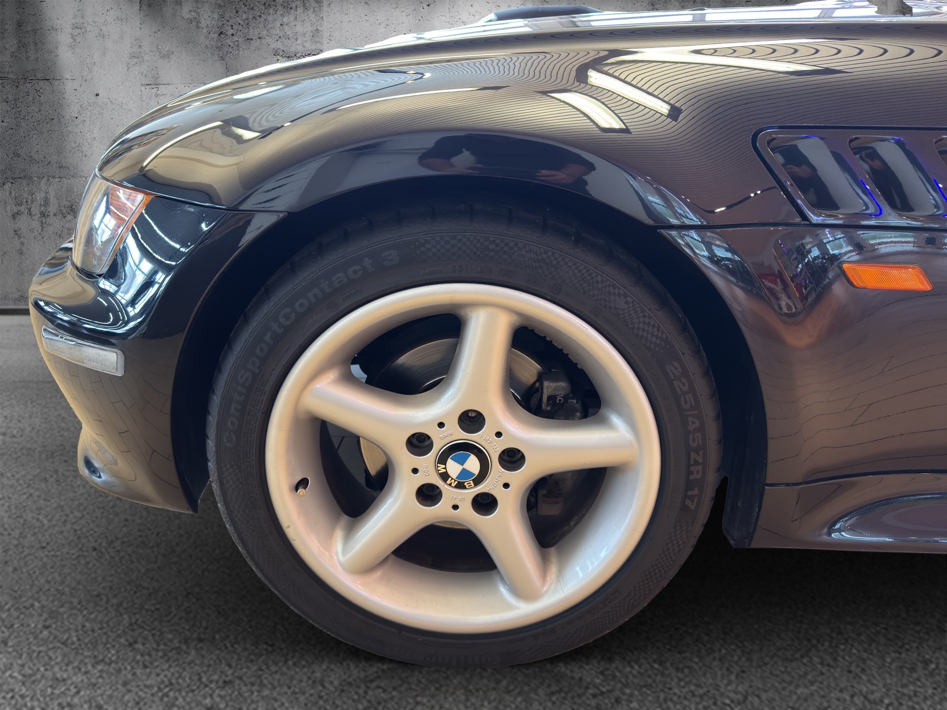 BMW Z3 2.8i Roadster-image-12