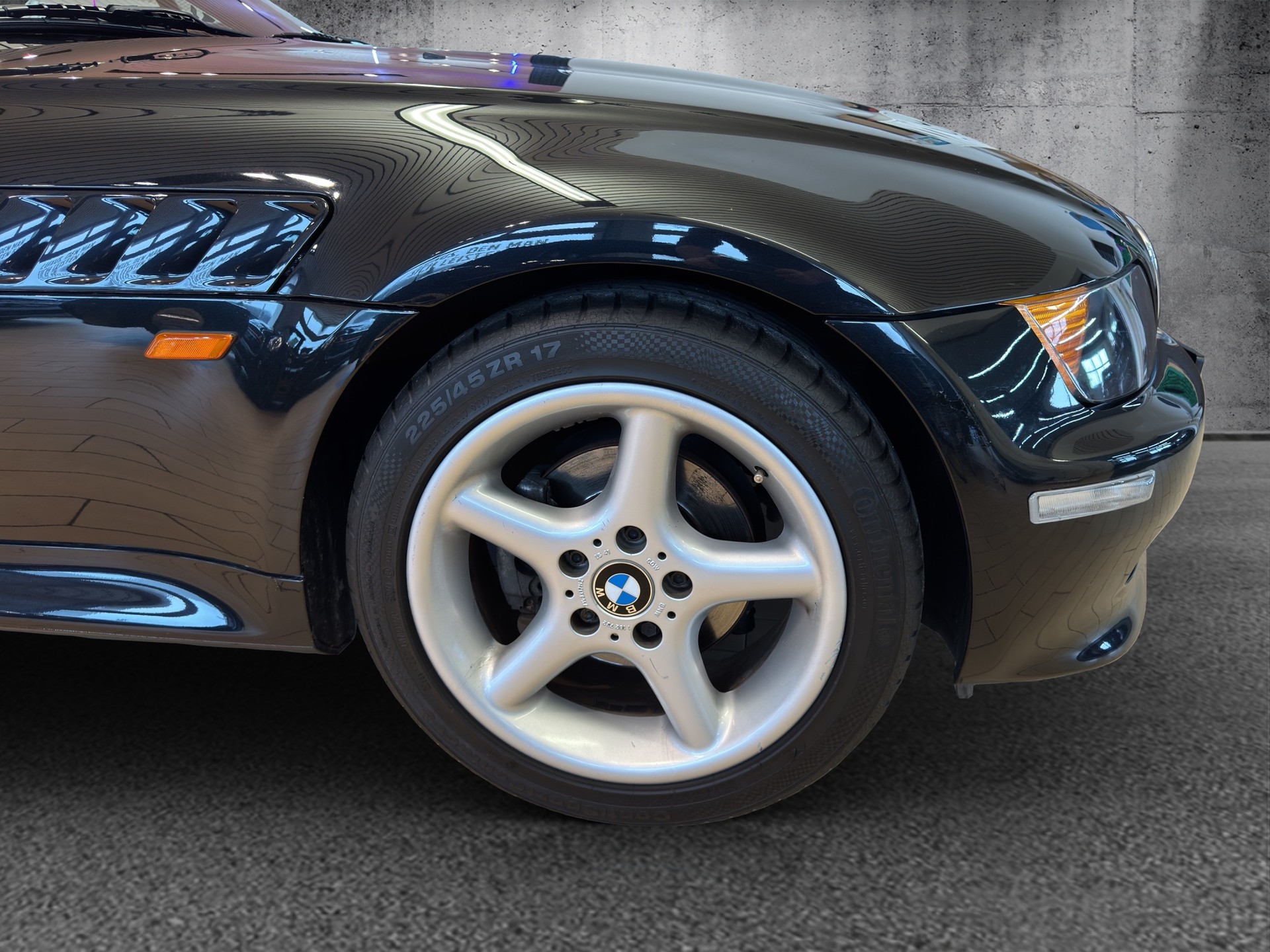 BMW Z3 2.8i Roadster-image-13