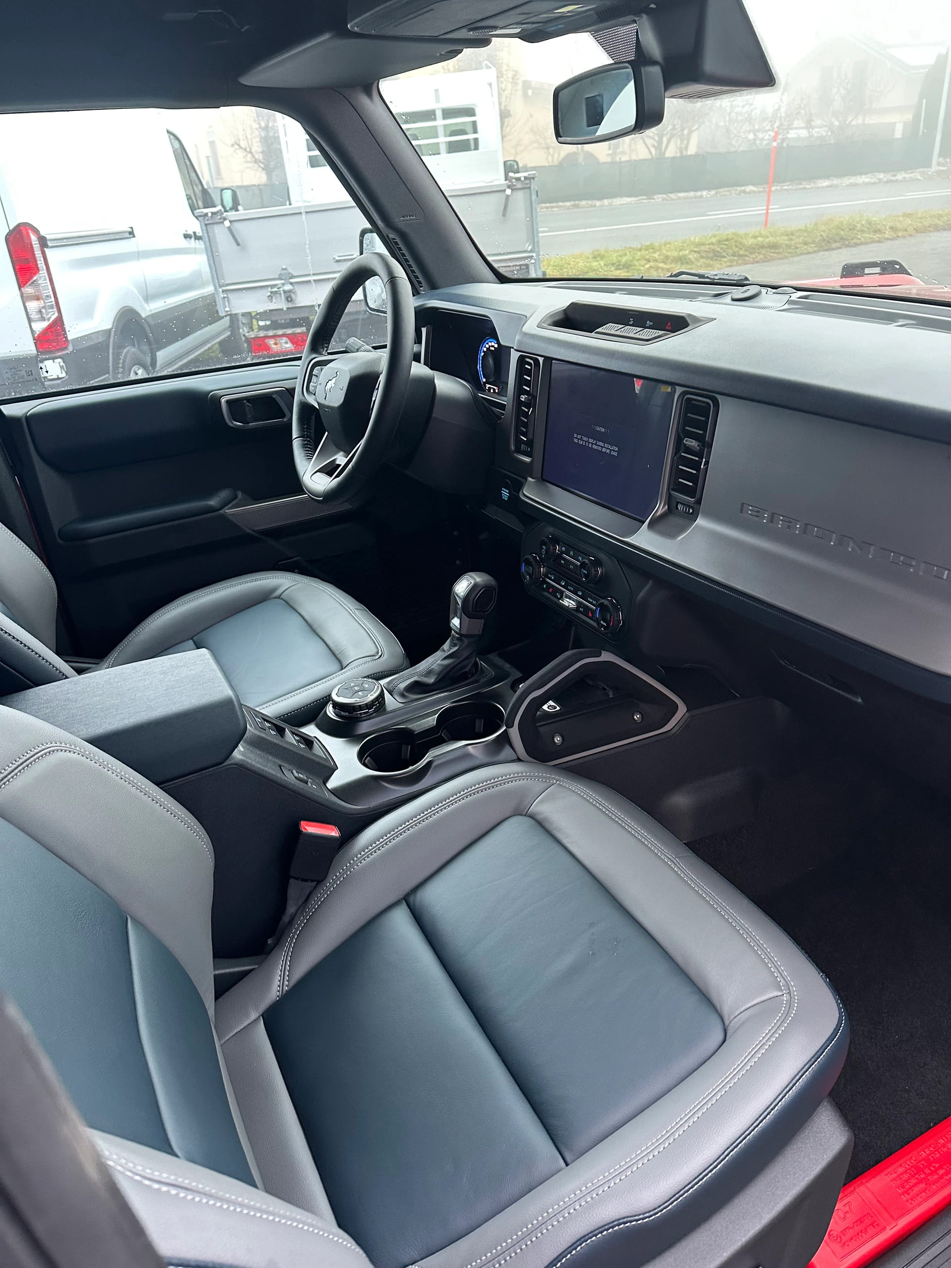 FORD Bronco 2.7 V6 Outer Banks-image-11