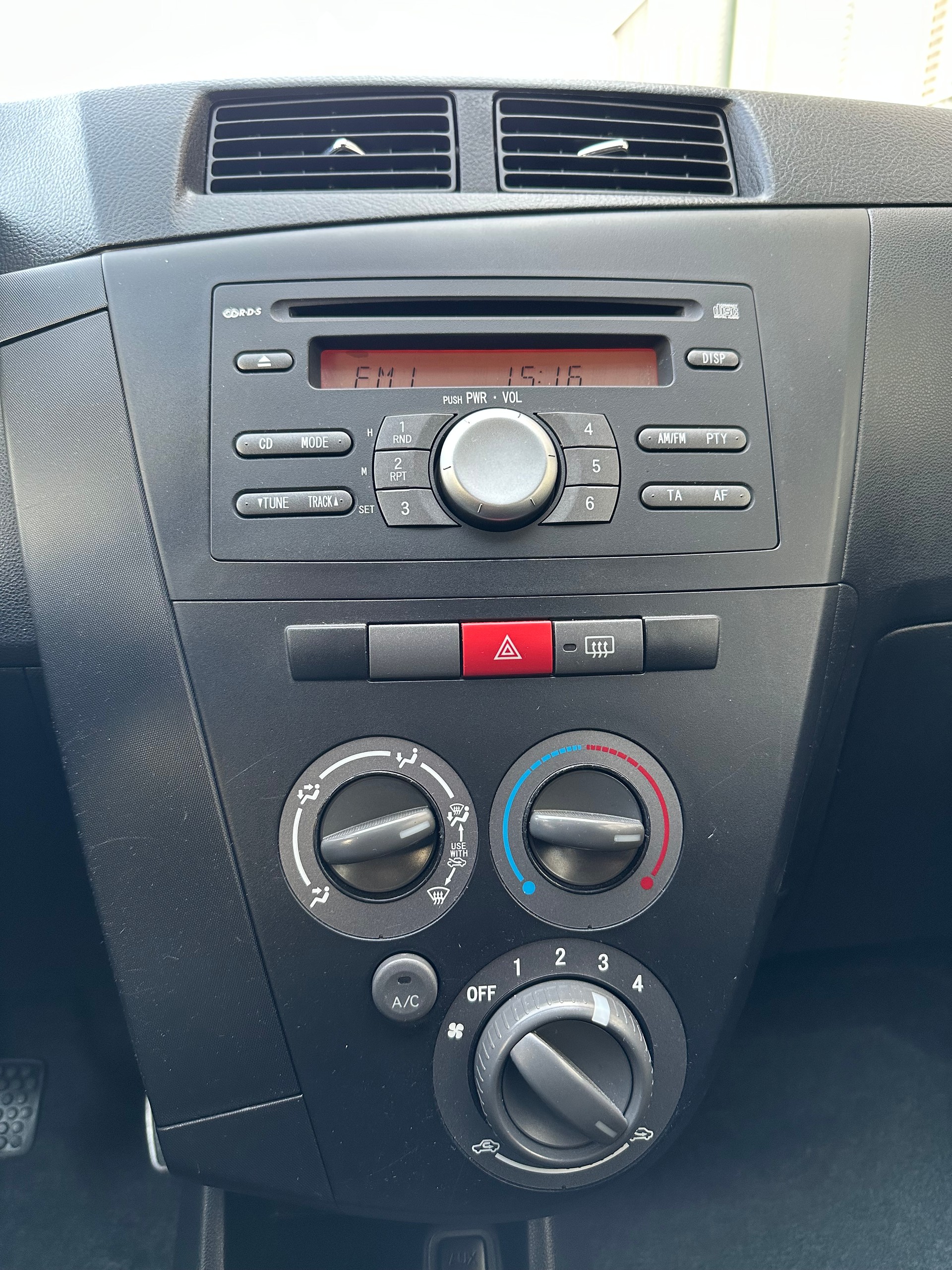 DAIHATSU Cuore 1.0 SX-image-19