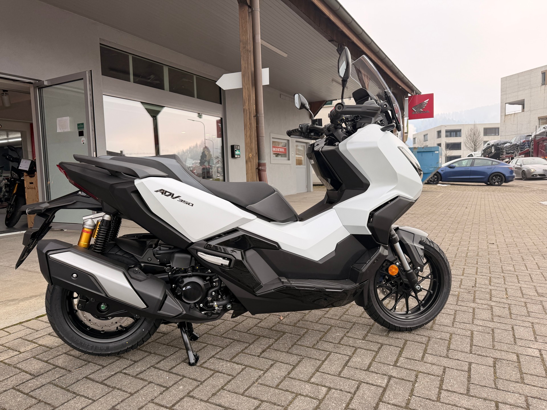 HONDA ADV 350-image-0