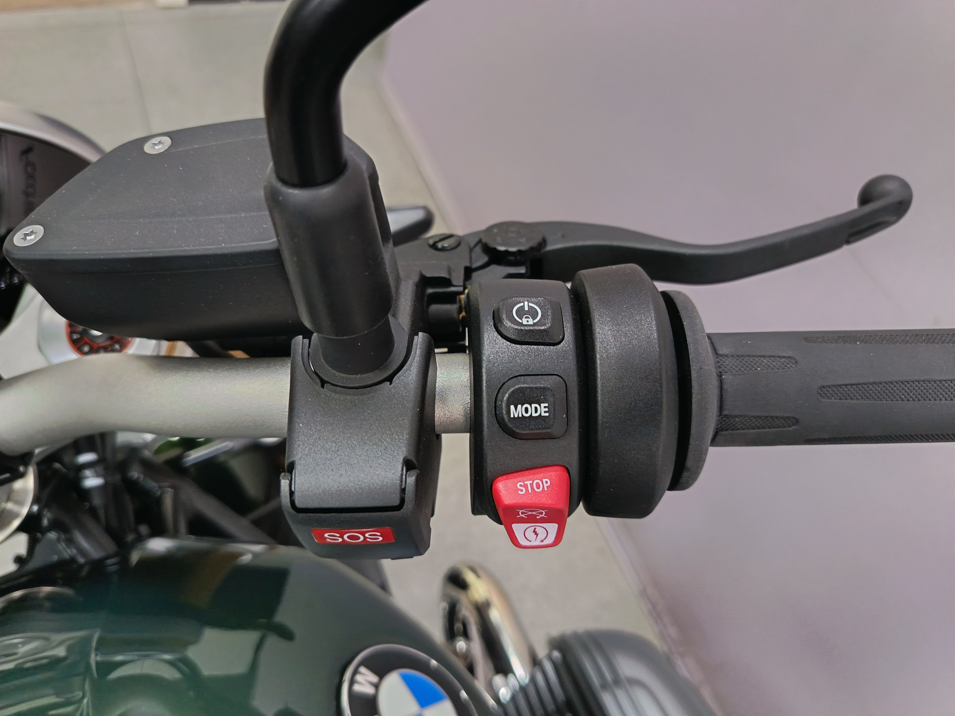 BMW R 12 nineT *** Leasing 3.9% ***-image-7