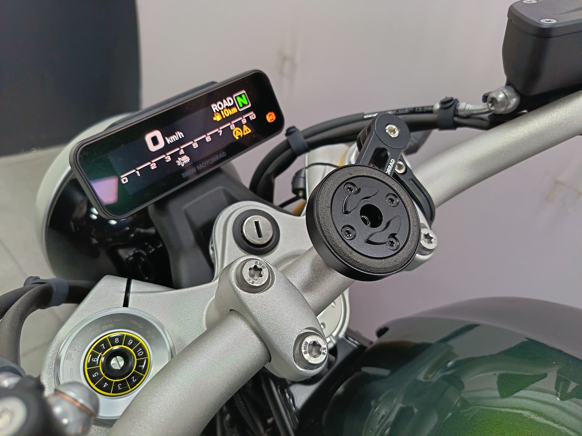 BMW R 12 nineT *** Leasing 3.9% ***-image-10