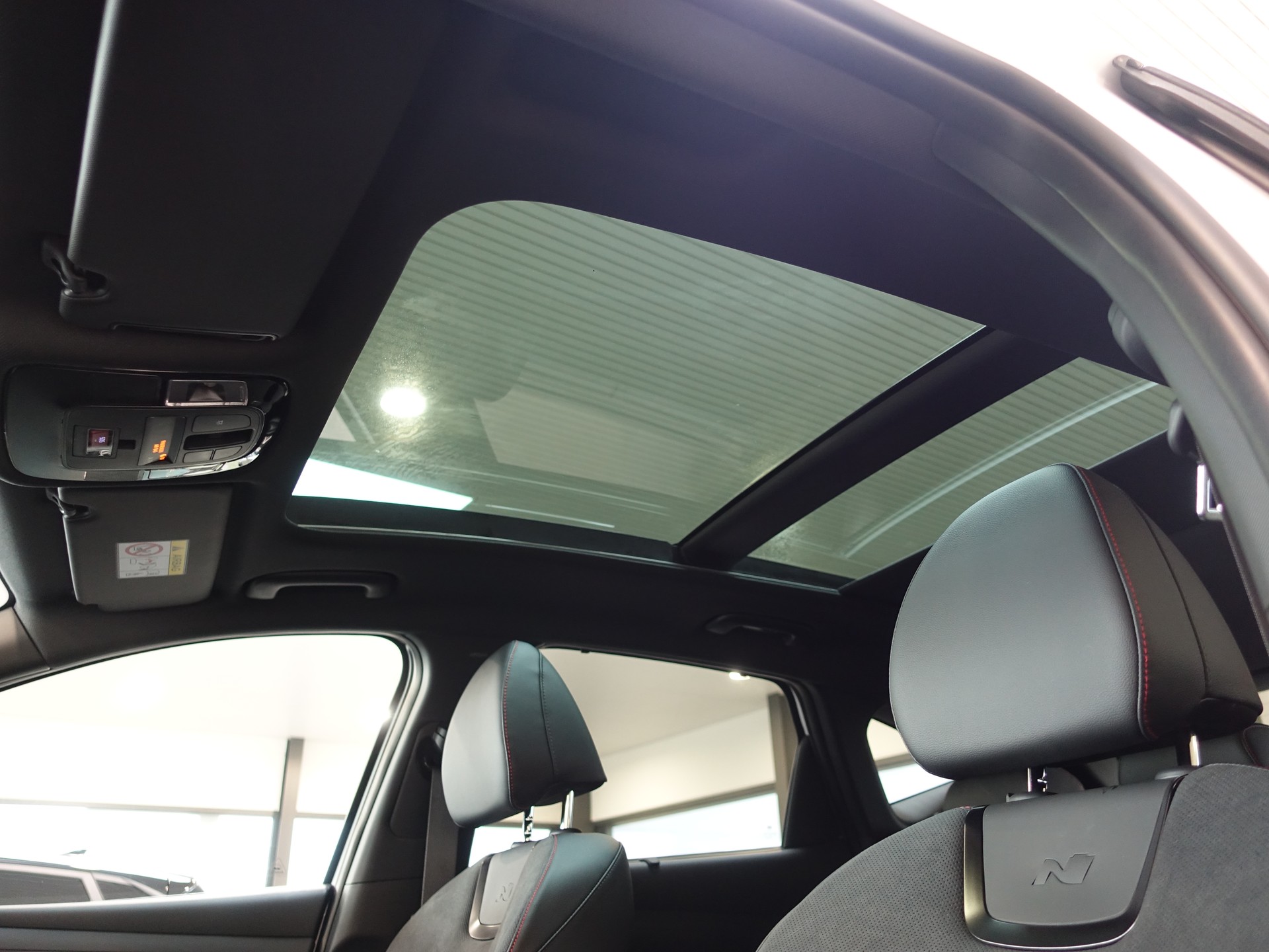 HYUNDAI Tucson 1.6PHEV N-Line LUX 4WD Vollausstattung-image-16