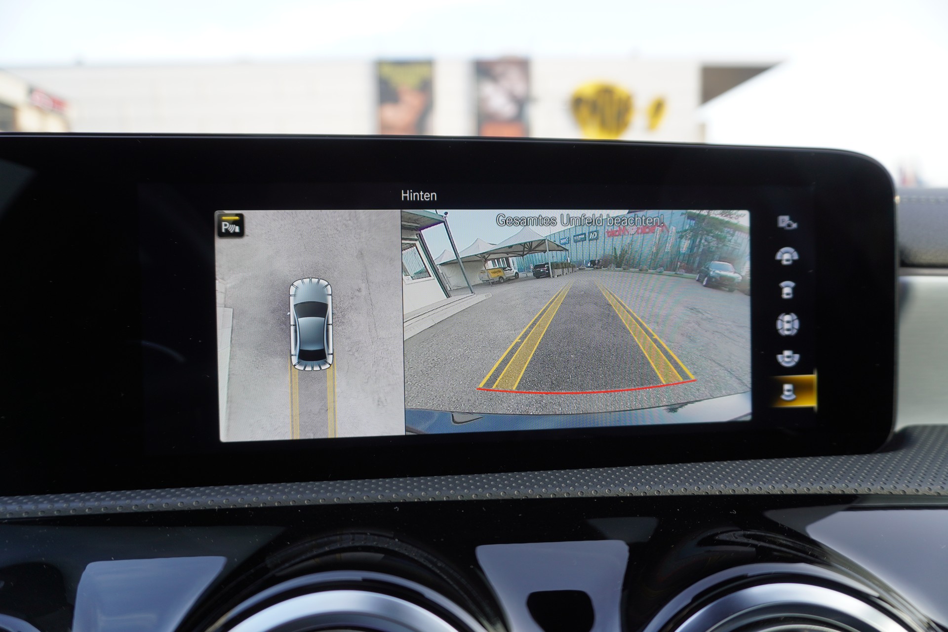 MERCEDES-BENZ A 35 AMG 4Matic Speedshift-image-40