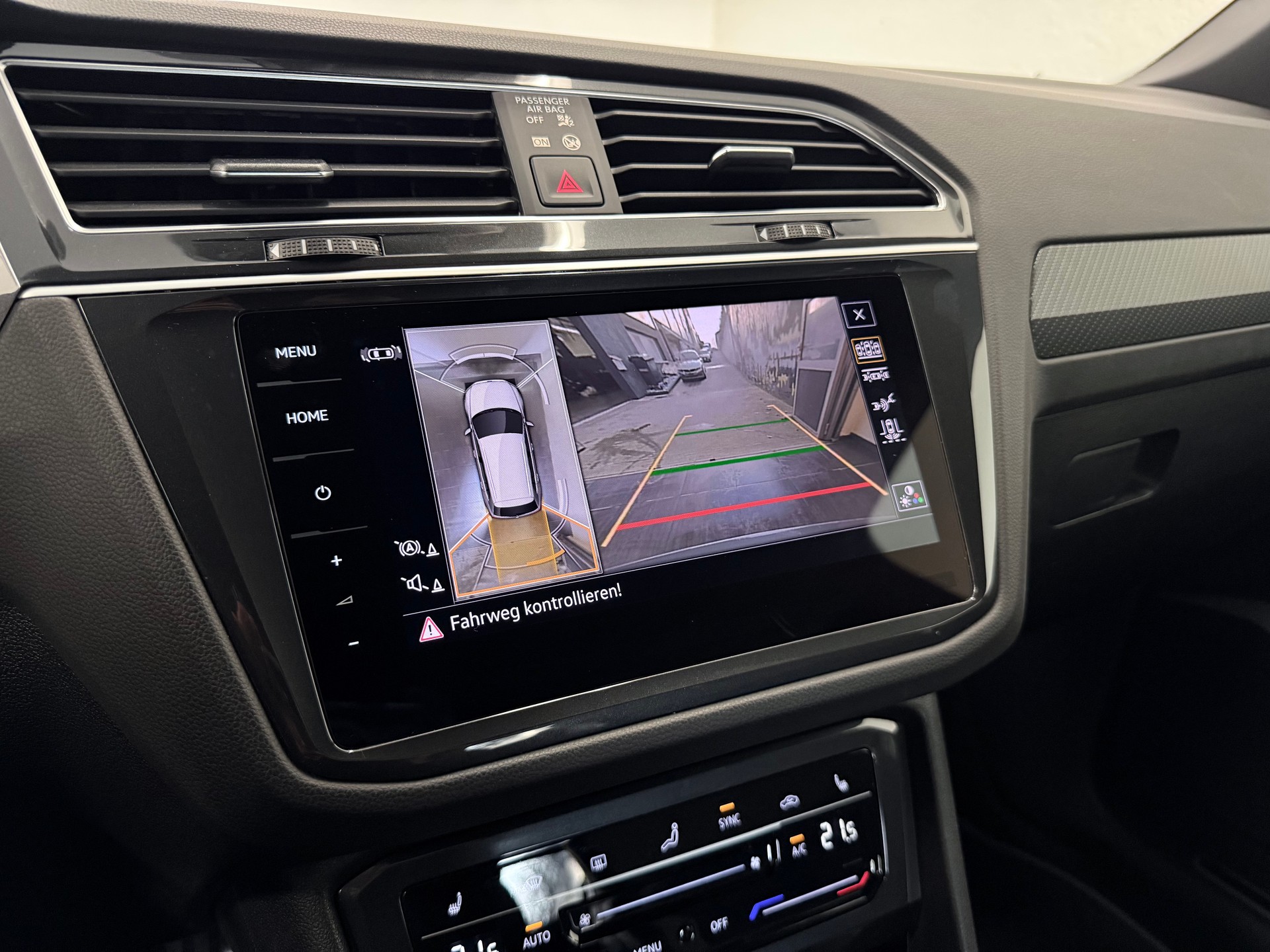 VW Tiguan 2.0TSI R 4Motion DSG-image-26