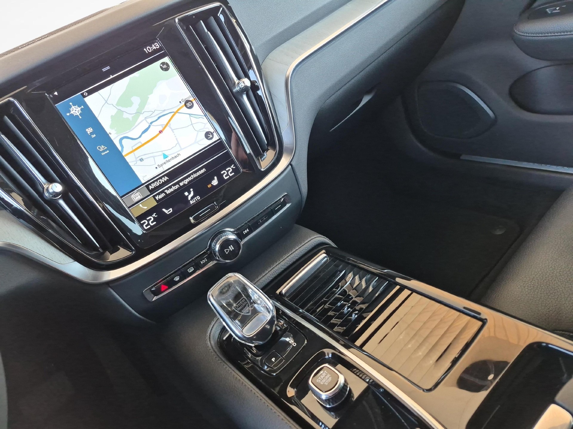 VOLVO V60 2.0 T6 TE Inscription eAWD / ab 3,99% Leasing bei Abschluss einer Protect Autoversicherung-image-13