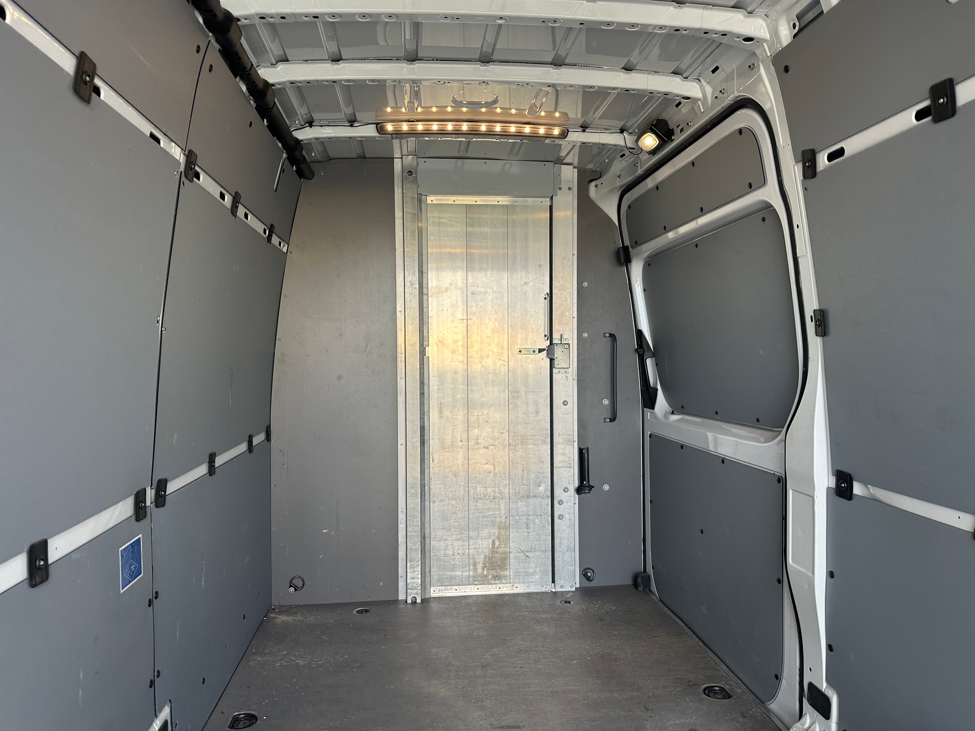 MERCEDES-BENZ Sprinter 314 CDI Standard-image-9
