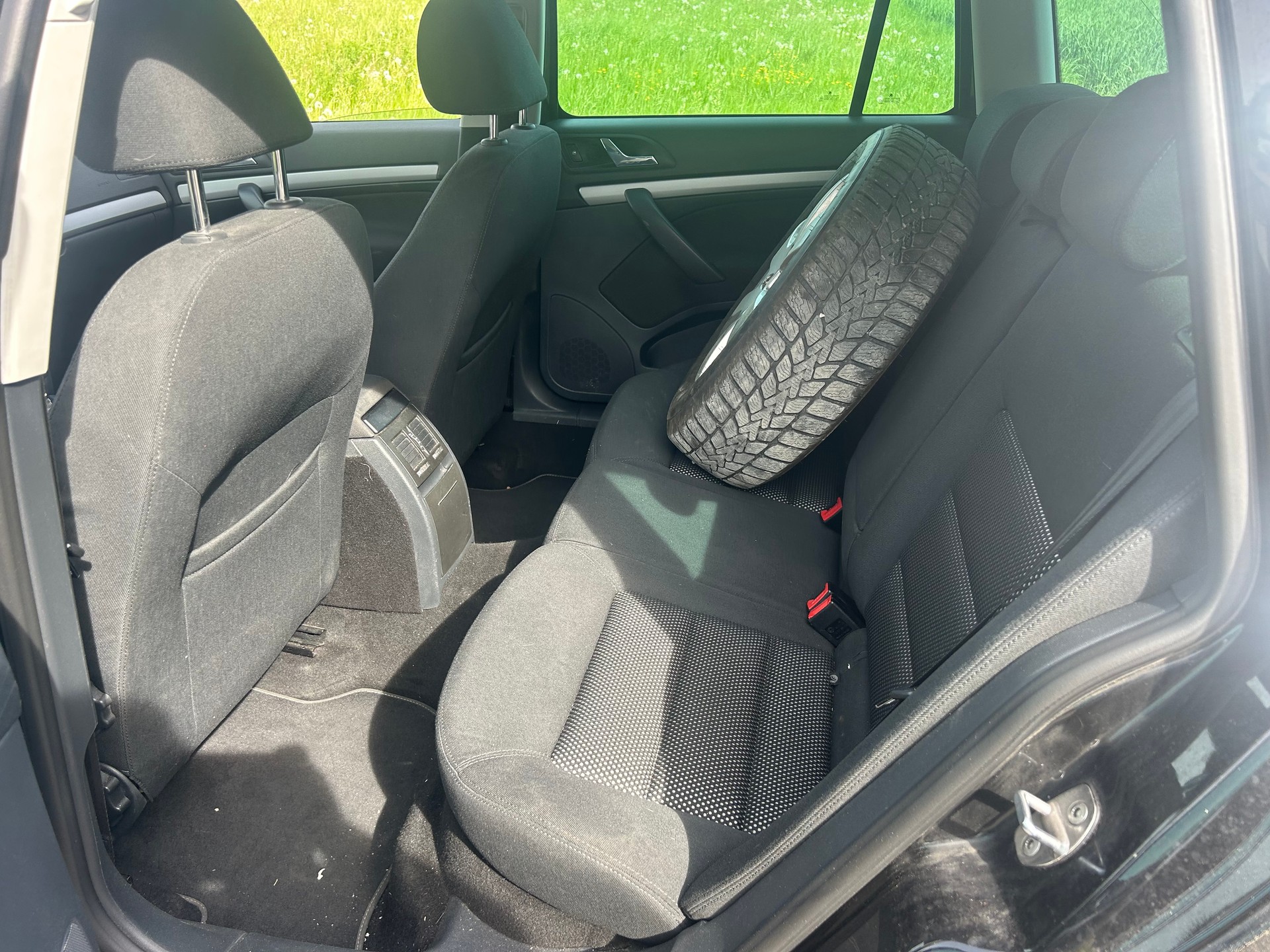SKODA Octavia Combi 2.0 TDI Ambition 4x4 DSG-image-6
