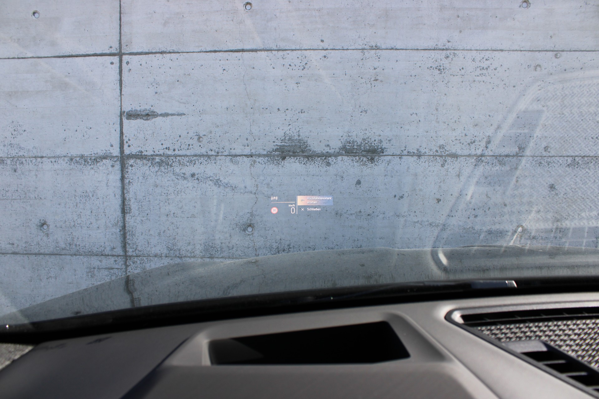 BMW iX2 xDrive 30 M Sport Pro-image-18