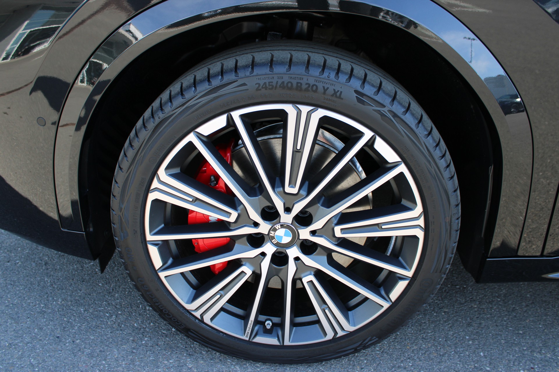 BMW iX2 xDrive 30 M Sport Pro-image-7