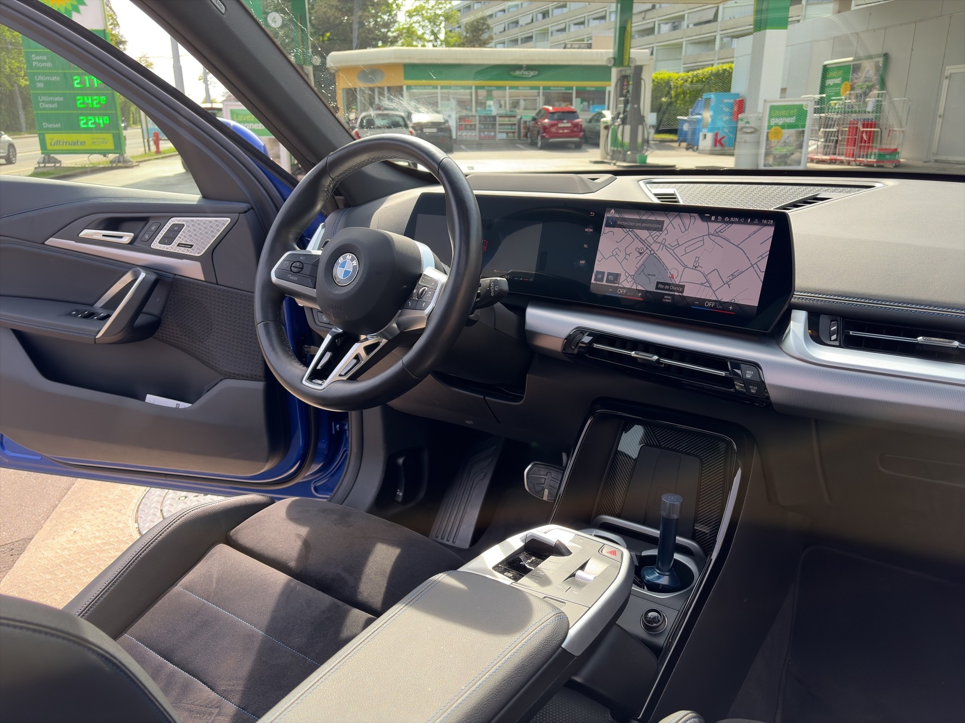 BMW X1 xDrive 23i 48V M Sport-image-14