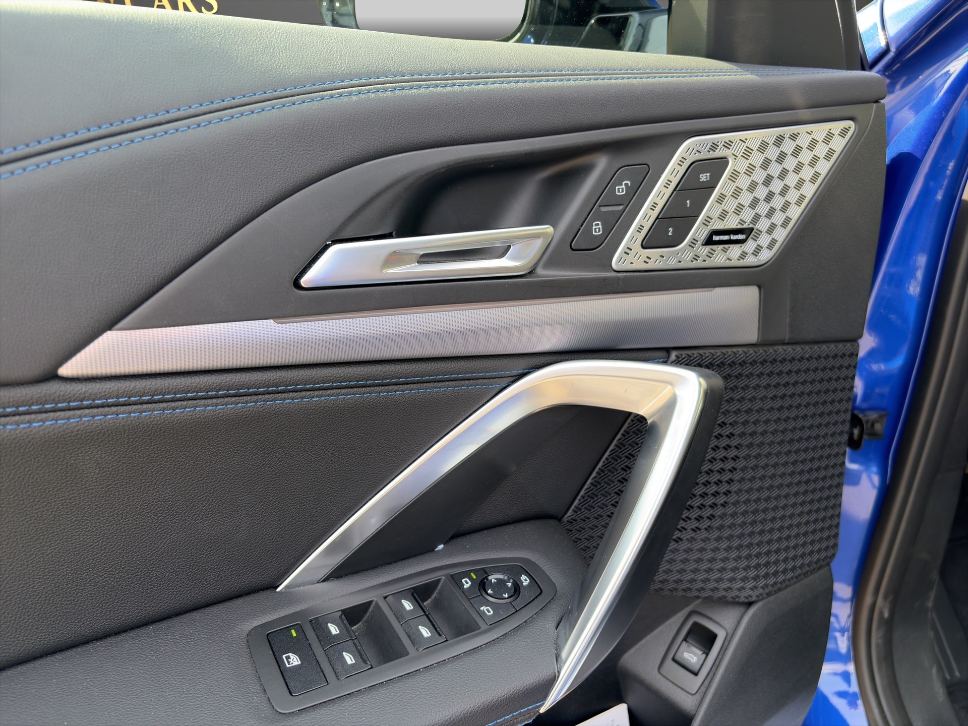 BMW X1 xDrive 23i 48V M Sport-image-9
